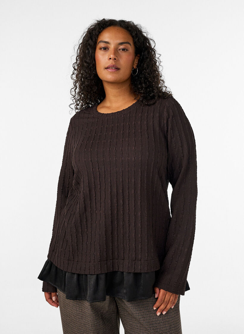 Strukturerad blus med volangkant, Brun, Model image number 0