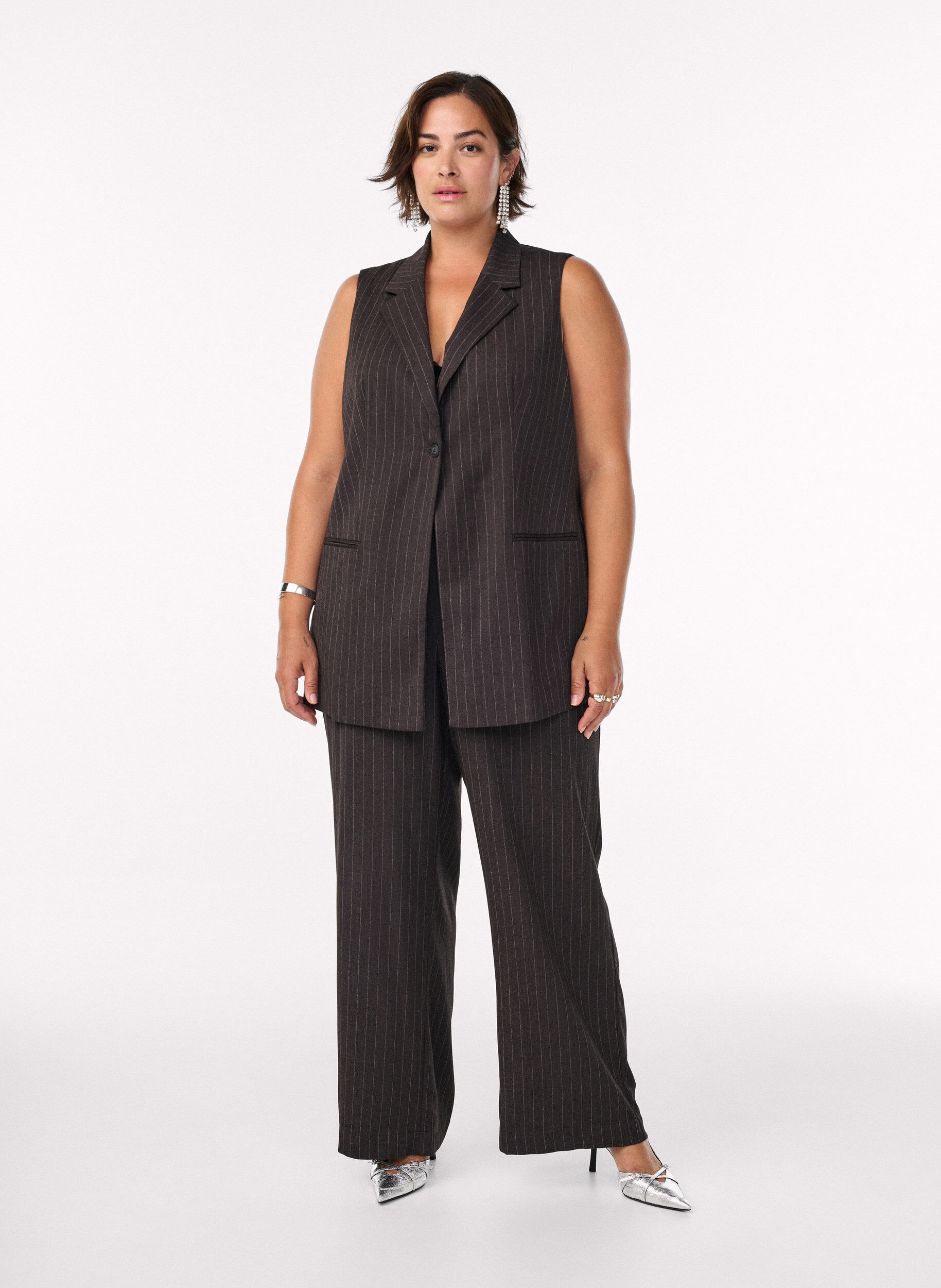 Zizzi Kritstrecksrandig v&auml;st med slag, Brun, Model image number 1