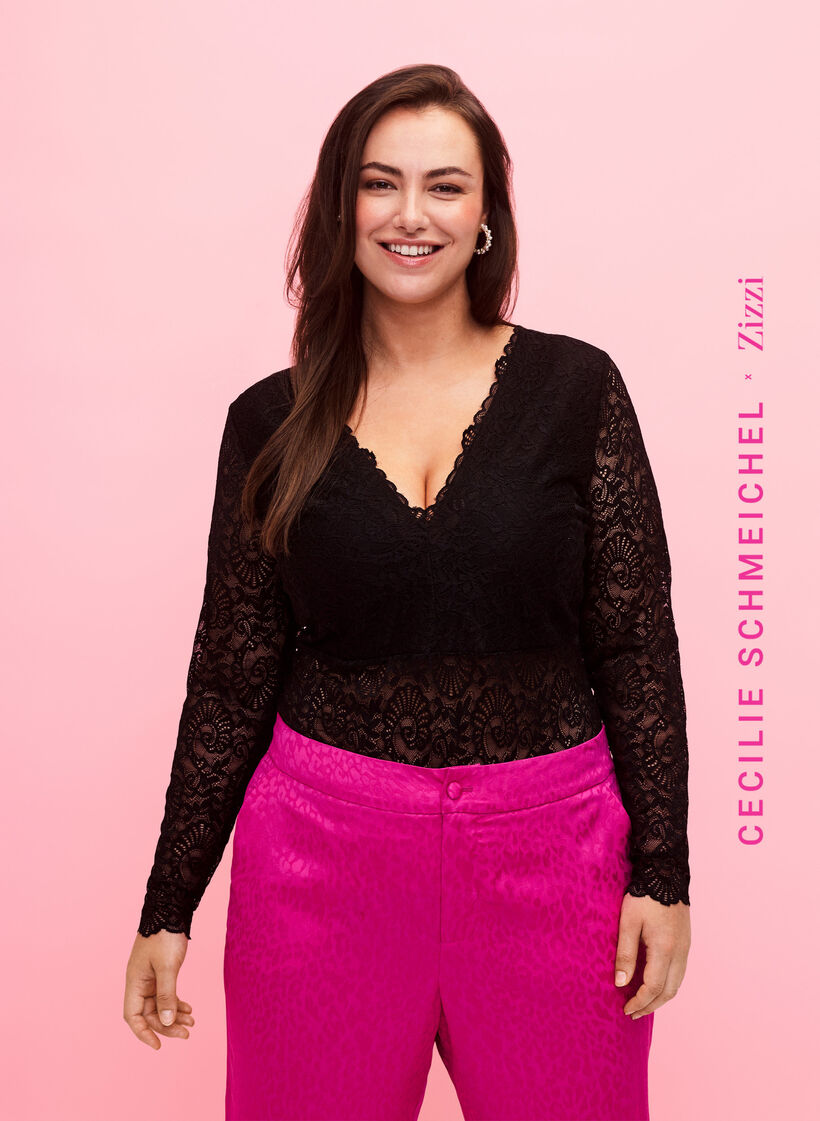 Långärmad spets-body med v-ringning, Black, Model image number 0