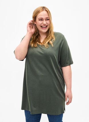 Enfärgad oversize t-shirt med v-hals, Thyme, Model image number 0