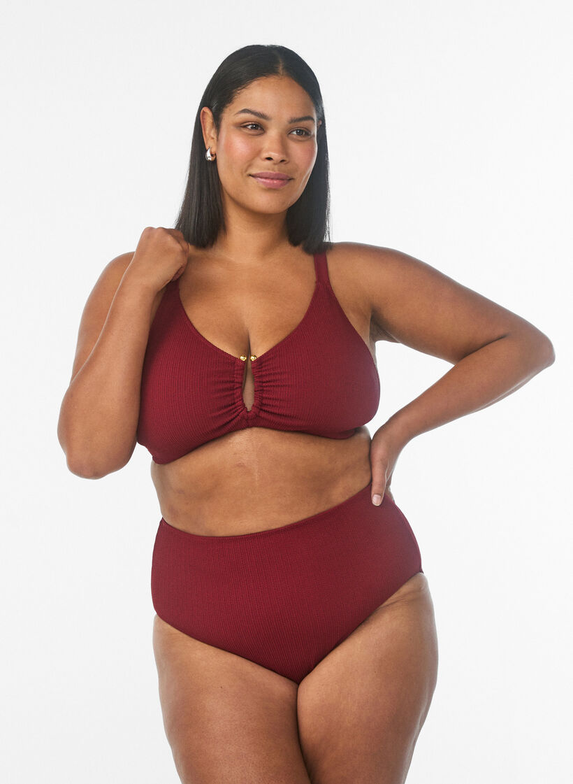 Bikinitrosa med h&ouml;g midja och struktur, R&ouml;d, Model image number 0