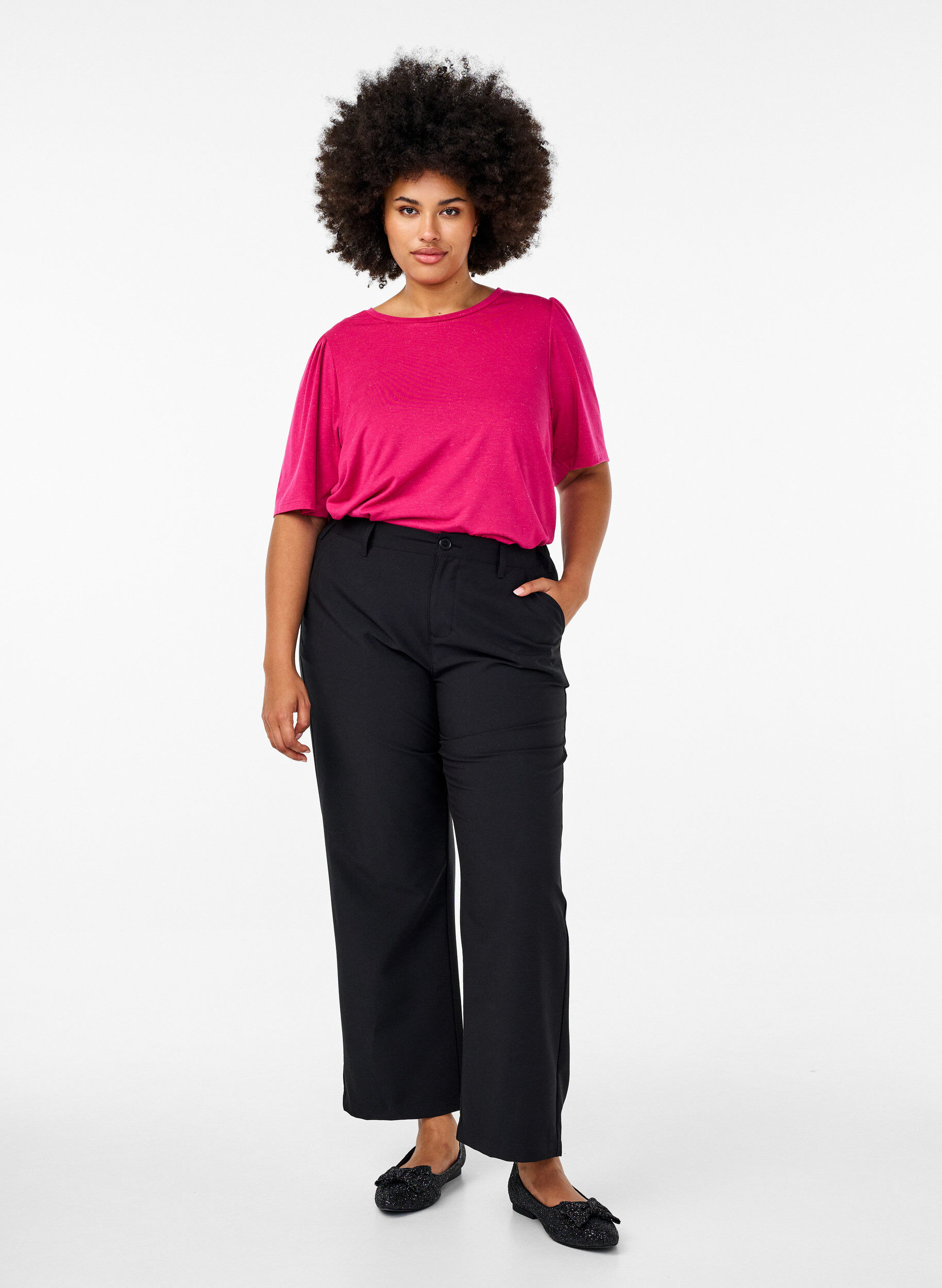 Zizzi T-shirt med glitter och korta puff&auml;rmar, Rosa, Model image number 1