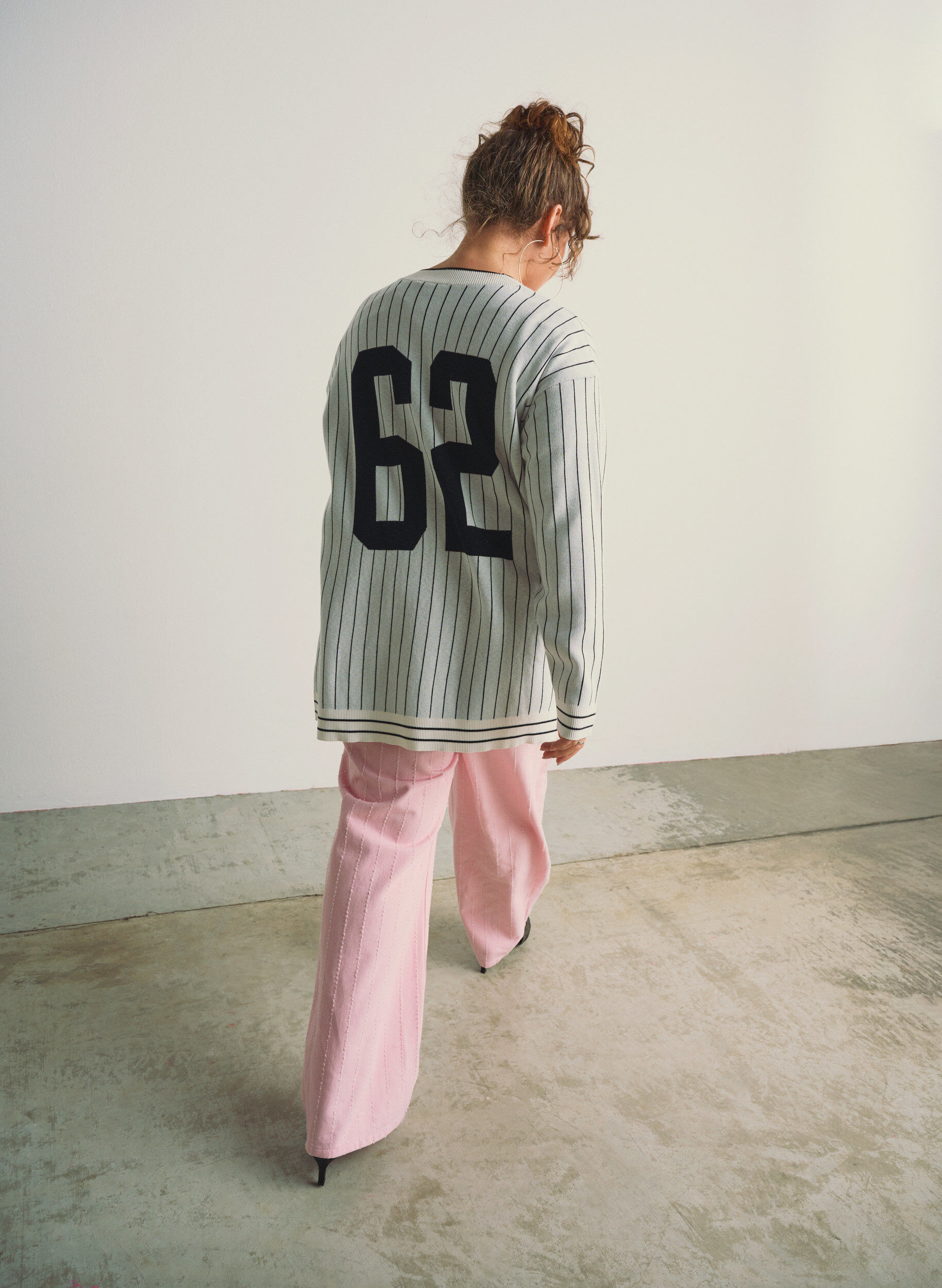 Zizzi Stickad kofta med r&auml;nder och motiv p&aring; ryggen, Vit, Image image number 0