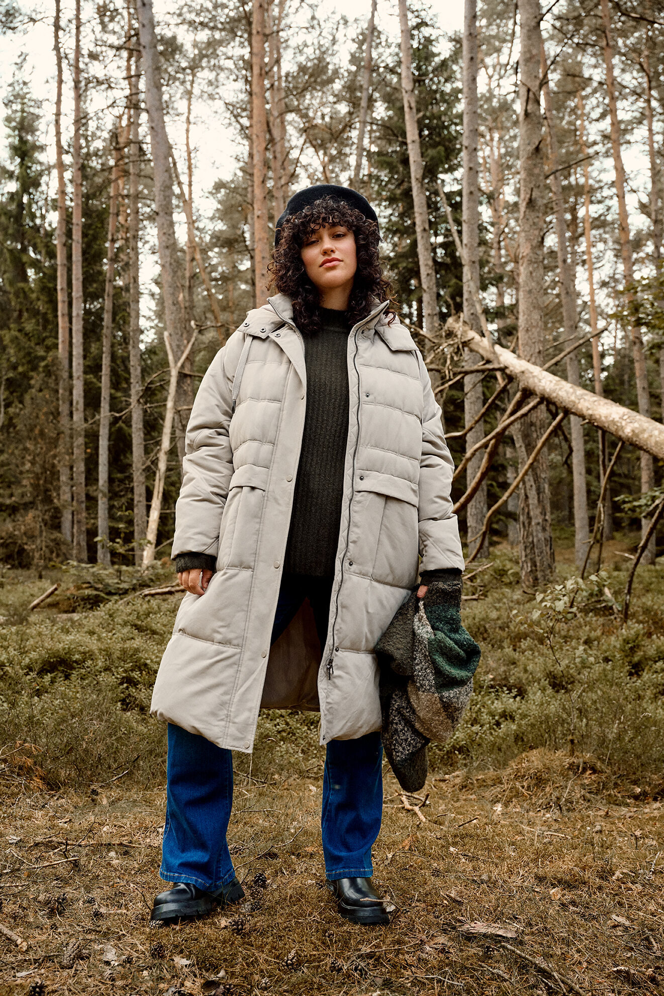 Zizzi Den l&aring;nga pufferjackan, , Model