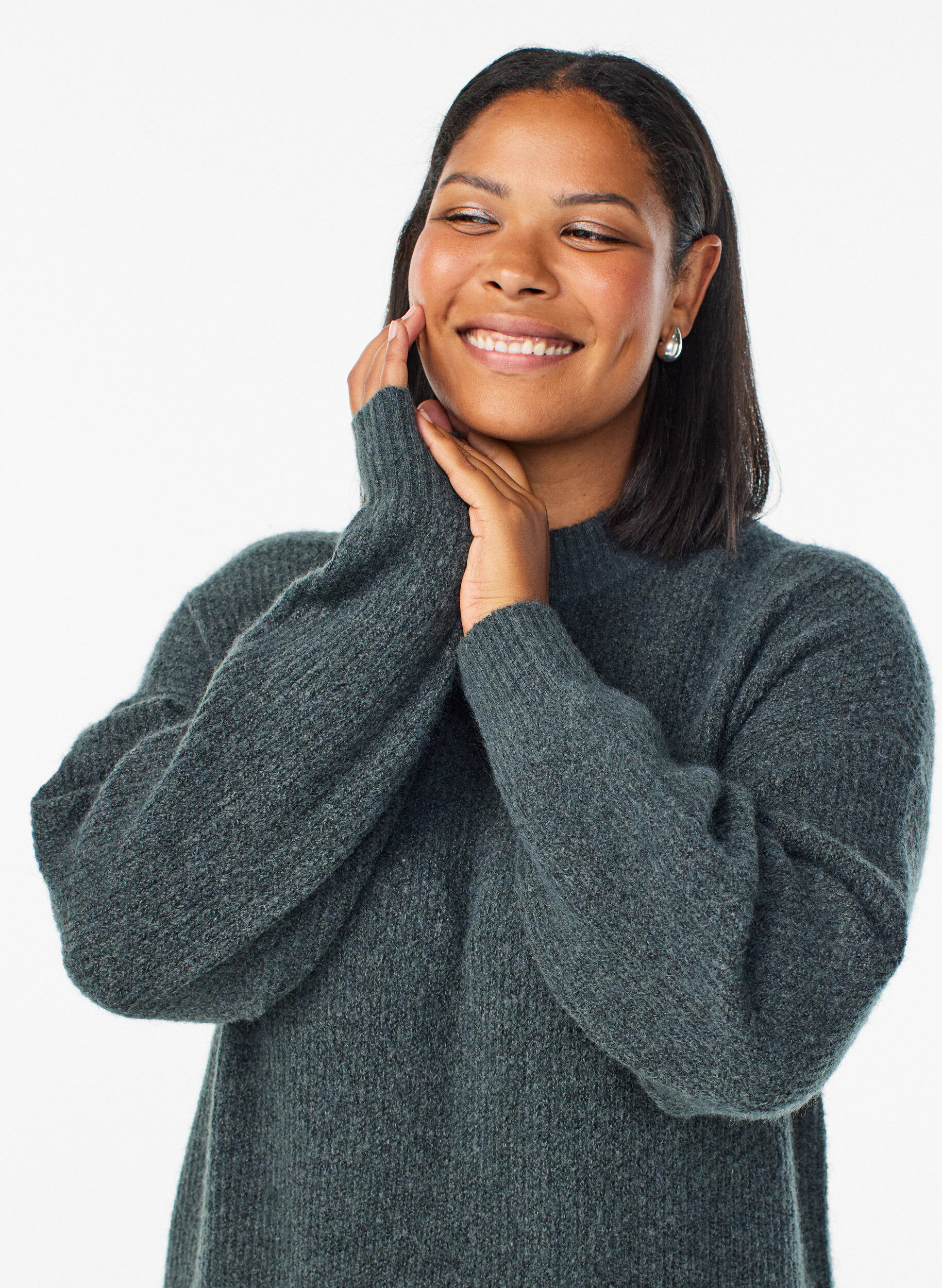 Zizzi L&aring;ng stickad kl&auml;nning med h&ouml;g hals, Gr&ouml;n, Model image number 2