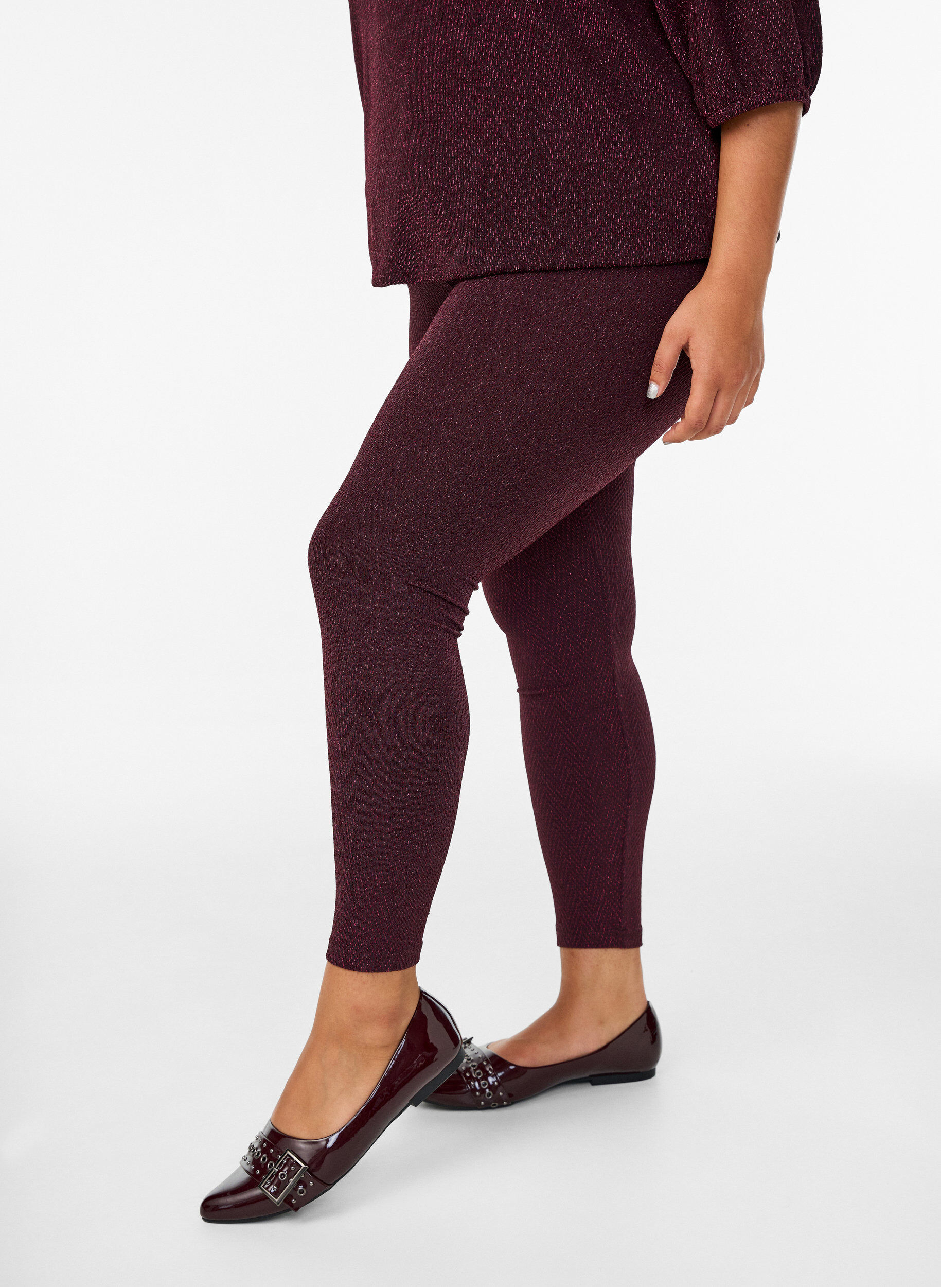 Leggings med glitterm&ouml;nster, M&ouml;rk Bordeaux, Model