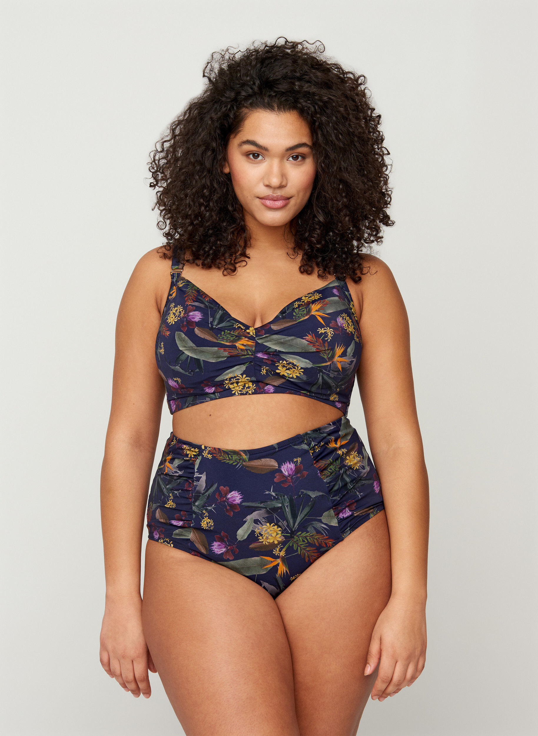 Zizzi Bikiniunderdel med h&ouml;g midja och blommigt tryck, Night Sky Flower, Model image number 1