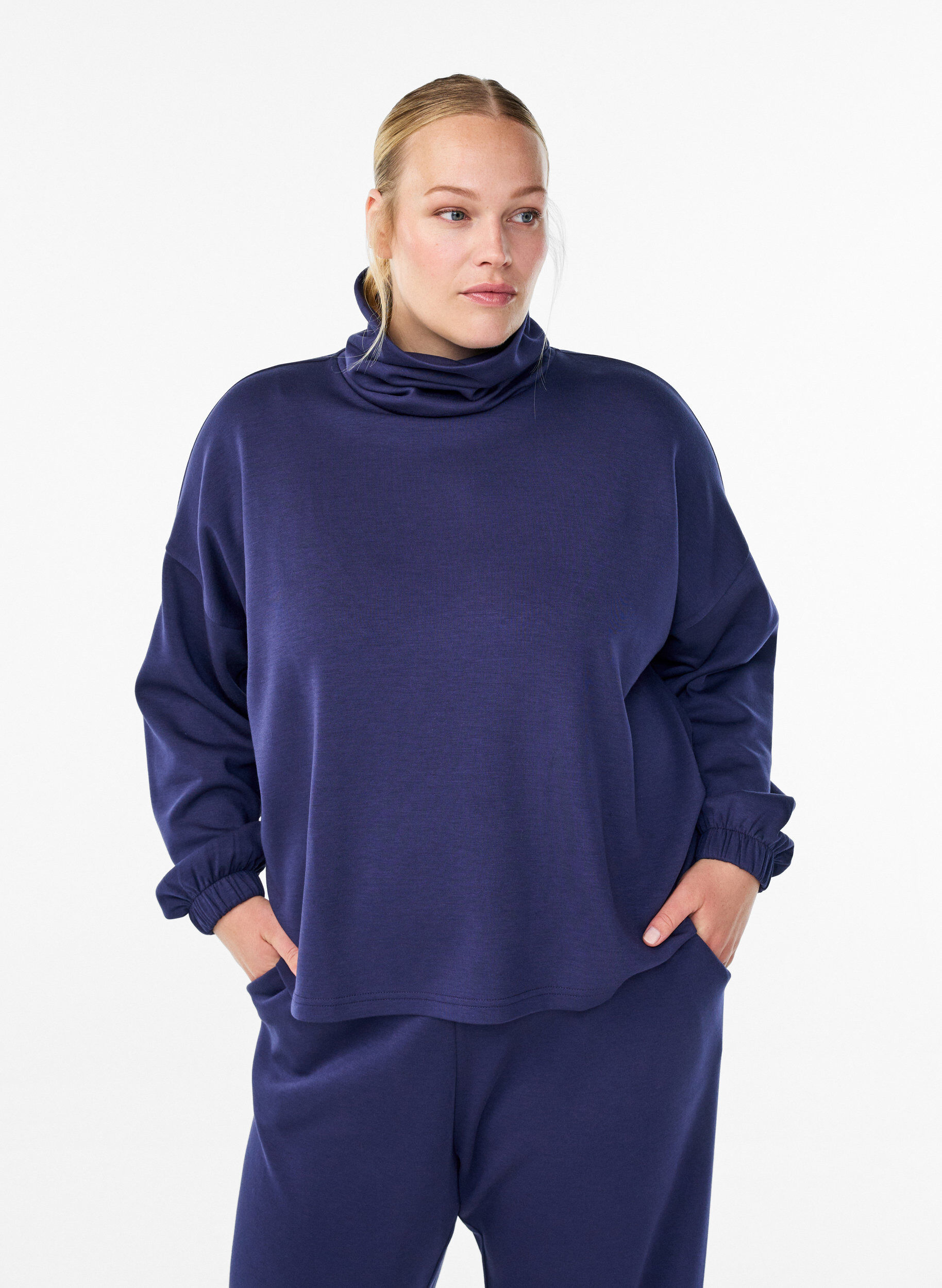 Zizzi Blus med polokrage i modalmix, Bl&aring;, Model image number 0