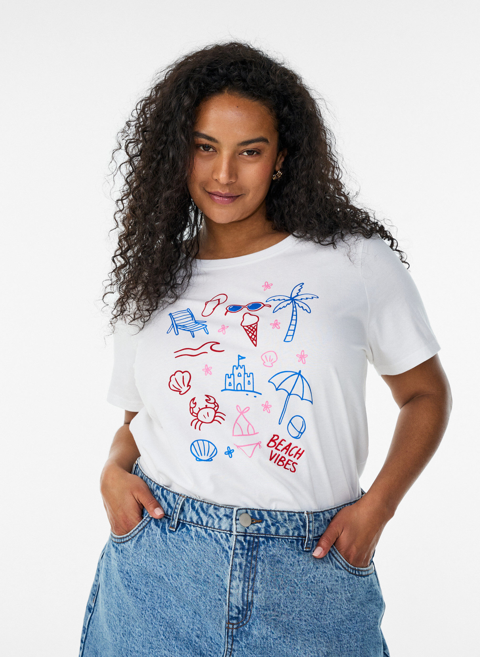 ZizziT-shirt i ekologisk bomull med strandtryck, Vit, Model image number 0