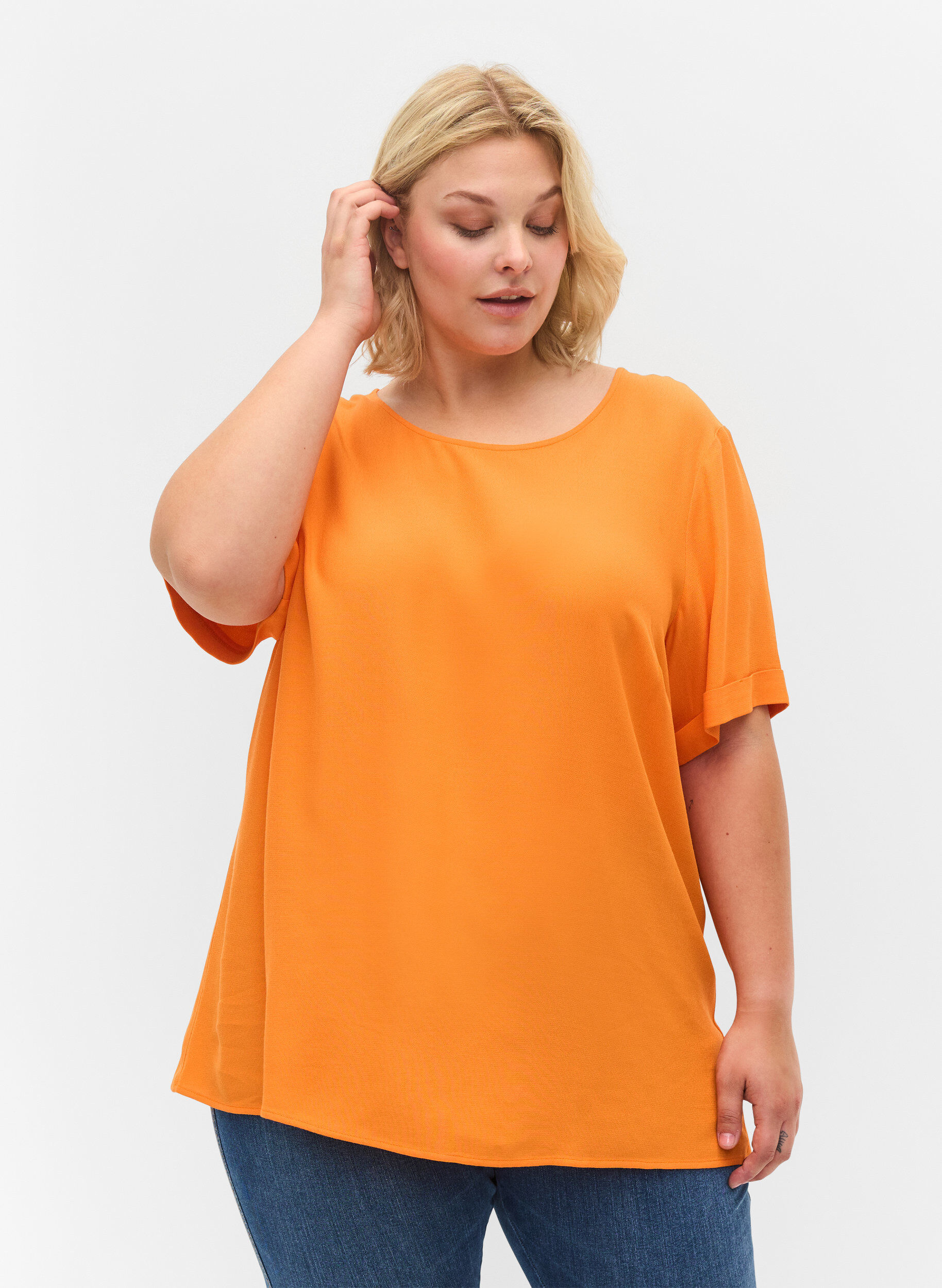 Zizzi Kort&auml;rmad blus i viskos, Orange Peel, Model image number 0
