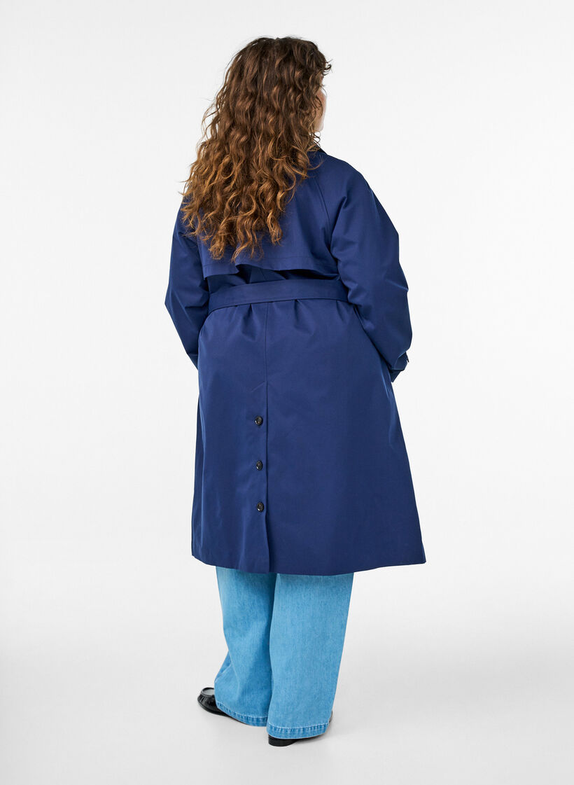 Trenchcoat med bälte och slitsar, Blå, Model image number 1