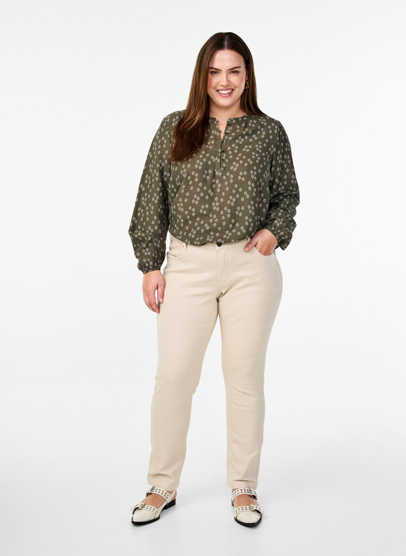 Emily jeans med slim fit och normal midja, Beige, Model image number 0