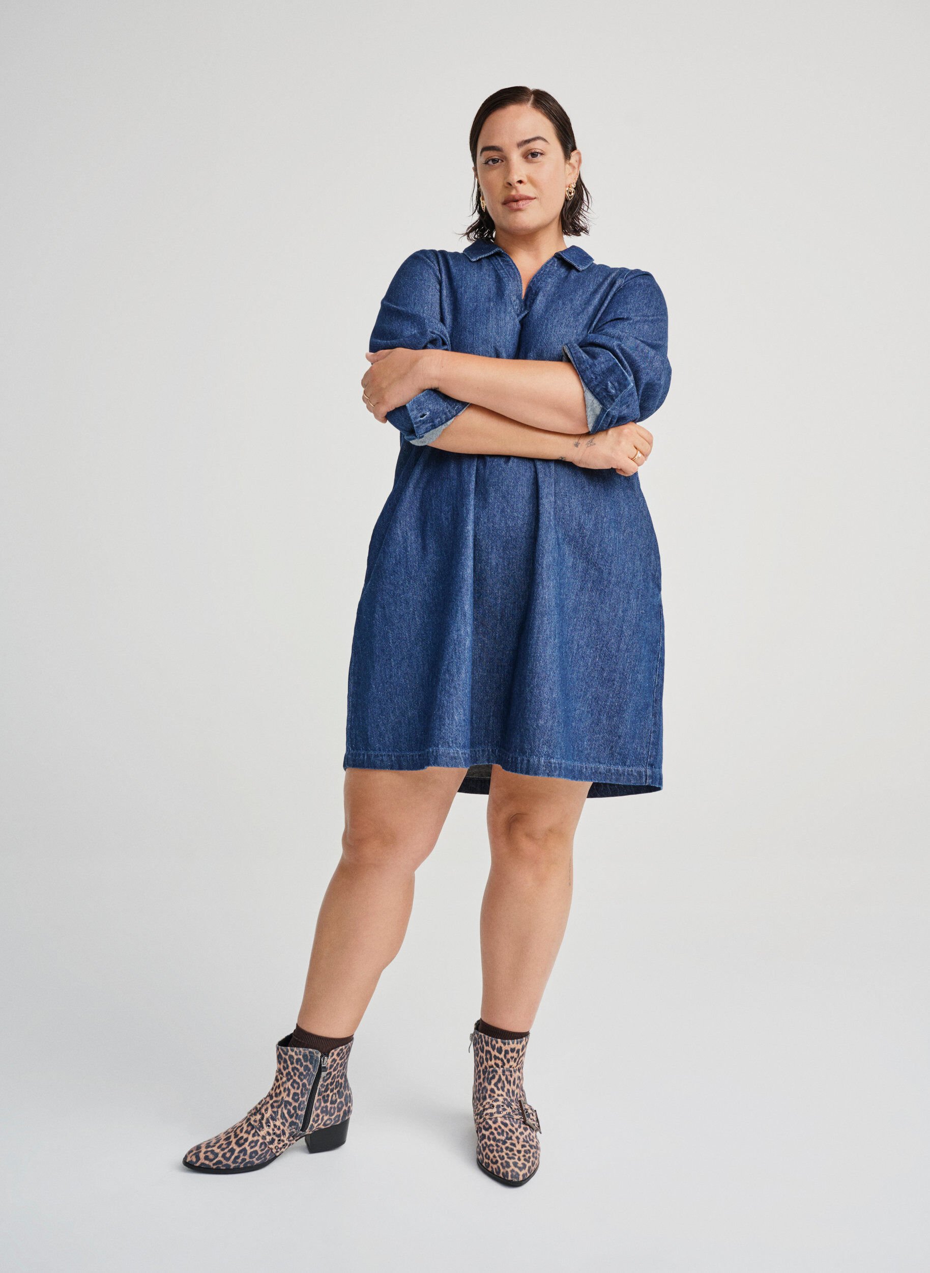 Zizzi Wide fit - Leopardm&ouml;nstrad ankelboot med sp&auml;nne och nitar, Brun, Image image number 0