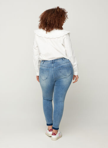 Super slim Amy Jeans med slits, Blue denim, Model image number 1