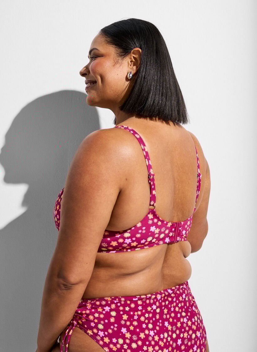 Bikinitopp med bygel och knytband, R&ouml;d, Model image number 2