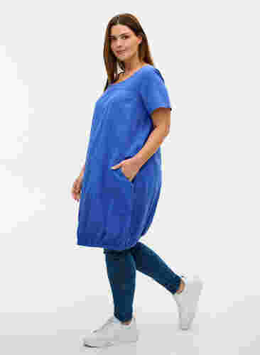 Kortärmad klänning i bomull, Dazzling Blue, Model image number 2