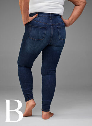 Mycket åtsittande jeans med hög midja, Dark Blue, Model image number 5