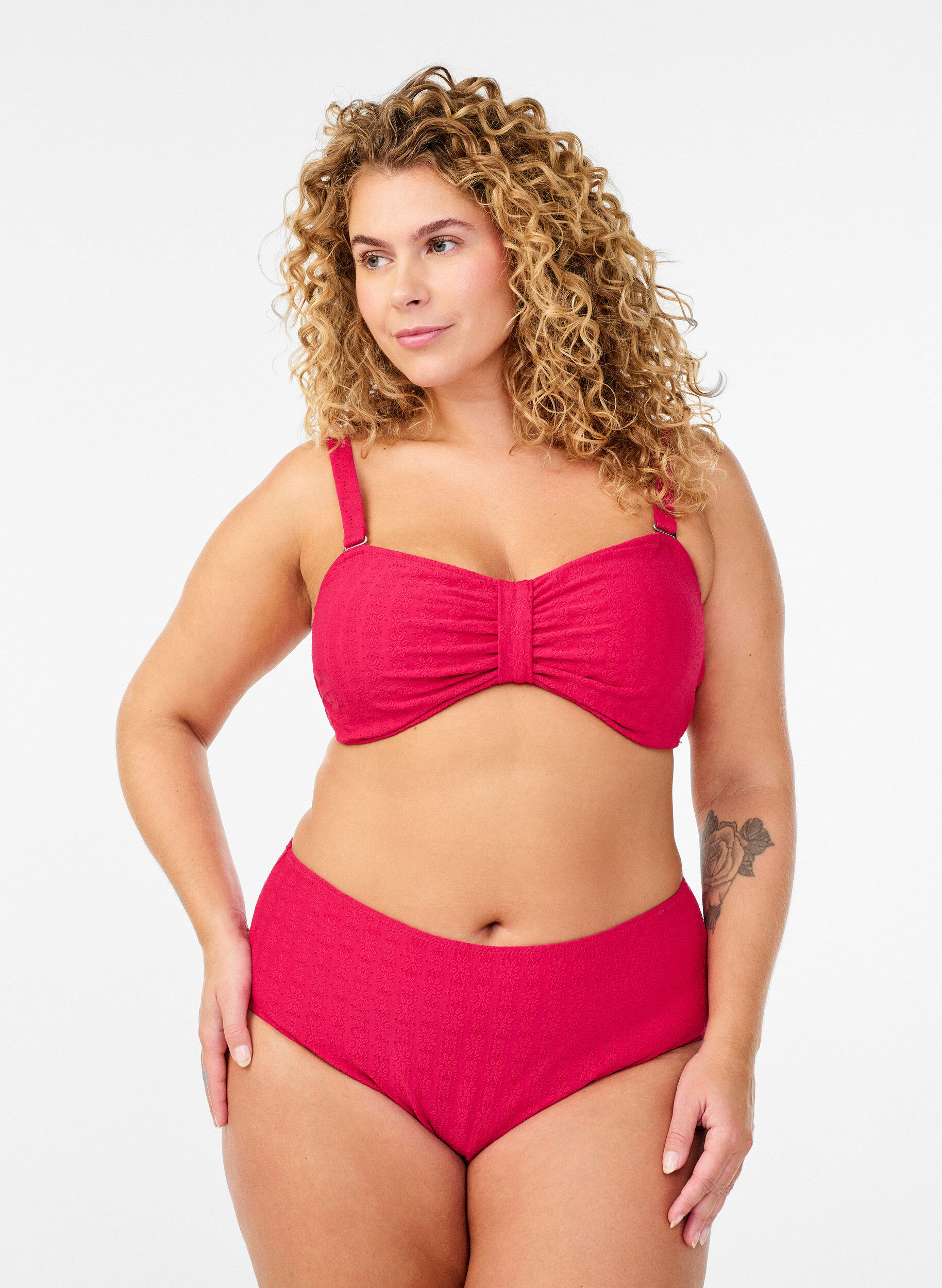 Zizzi Bikinitrosa med strukturm&ouml;nster och normal midja, Rosa, Model image number 0