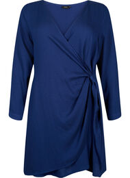 Långärmad viskosklänning med omlottlook, Medieval Blue