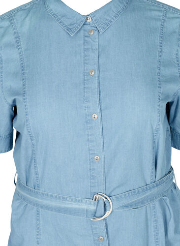 Kortärmad skjortklänning i denim med matchande bälte, Light blue denim, Packshot image number 2