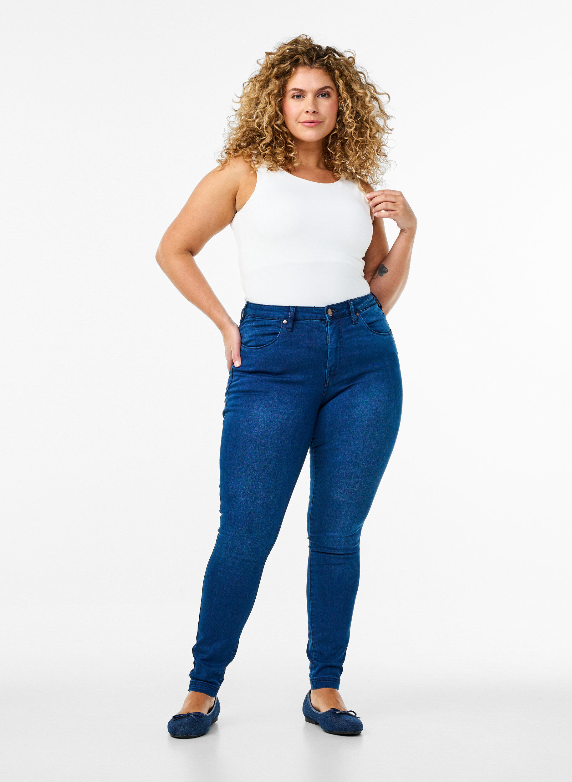 Super slim Amy jeans med h&ouml;g midja, Blue Denim, Model