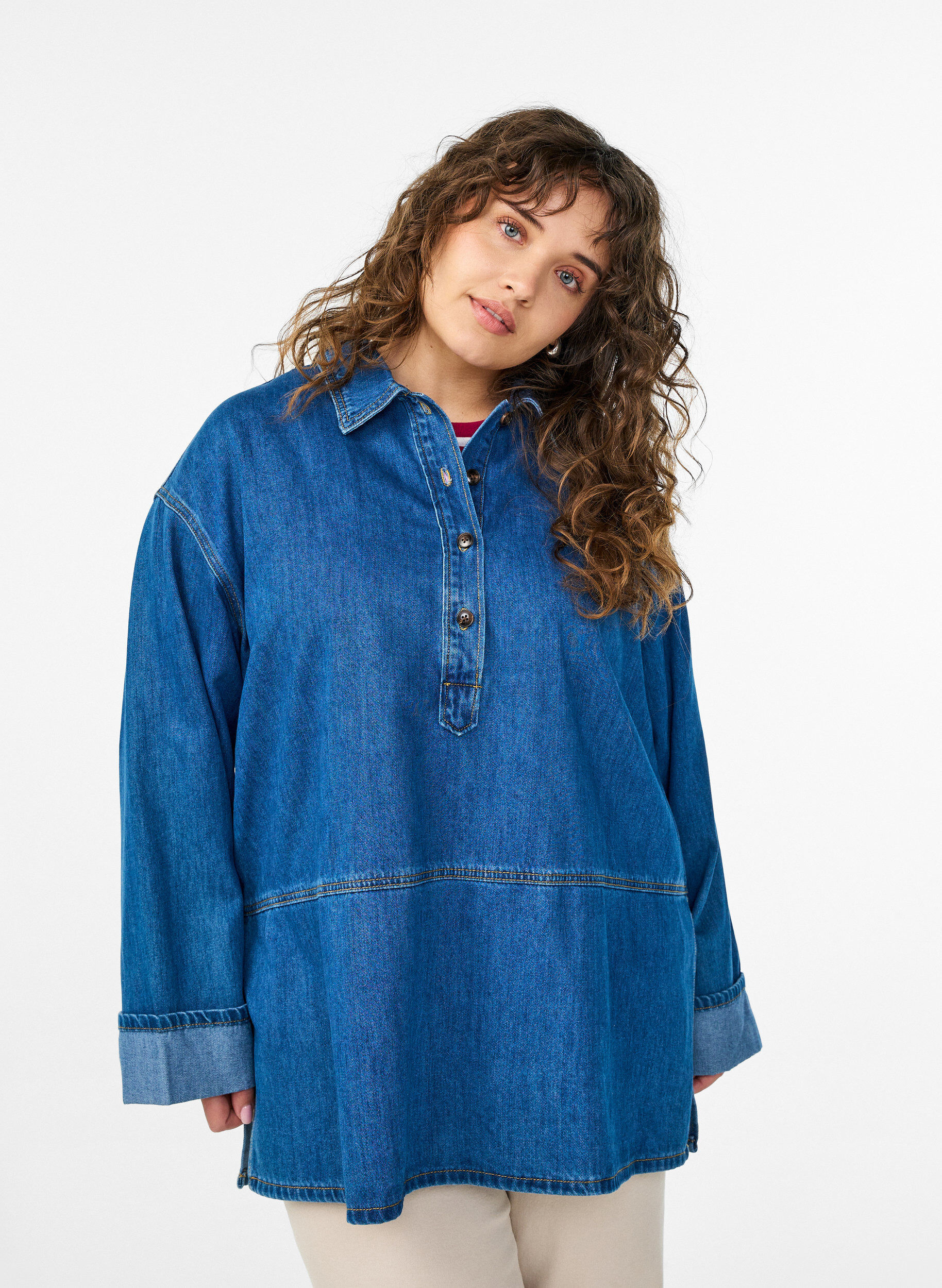 Zizzi L&ouml;s jeansblus med krage och knappsl&aring;, Bl&aring;, Model image number 0