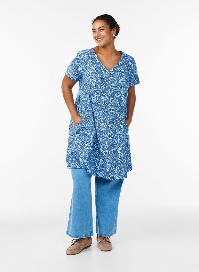 Kort a-linjeformad kl&auml;nning med paisleym&ouml;nster, Bl&aring;, Model image number 1