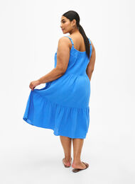 Enkel axelbandsklänning i bomull, Marina, Model