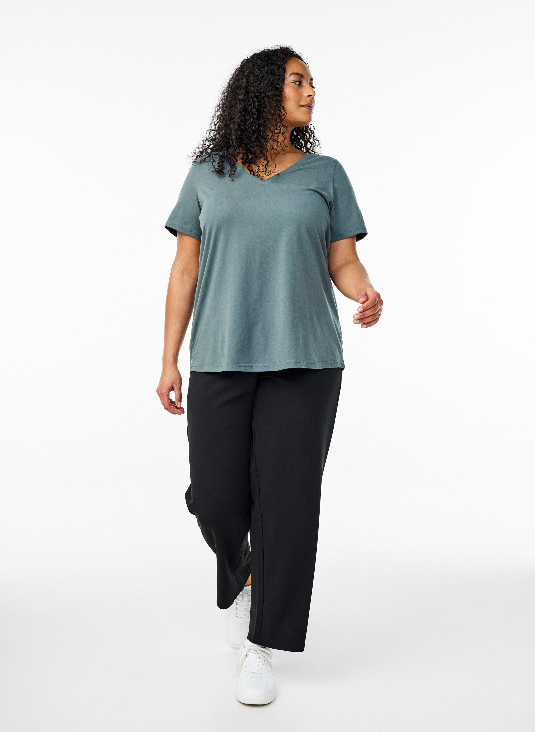 ZizziT-shirt med V-ringning, Gr&ouml;n, Model image number 1