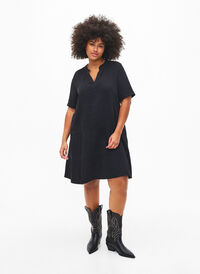 Kortärmad klänning i 100% bomull, Black, Model