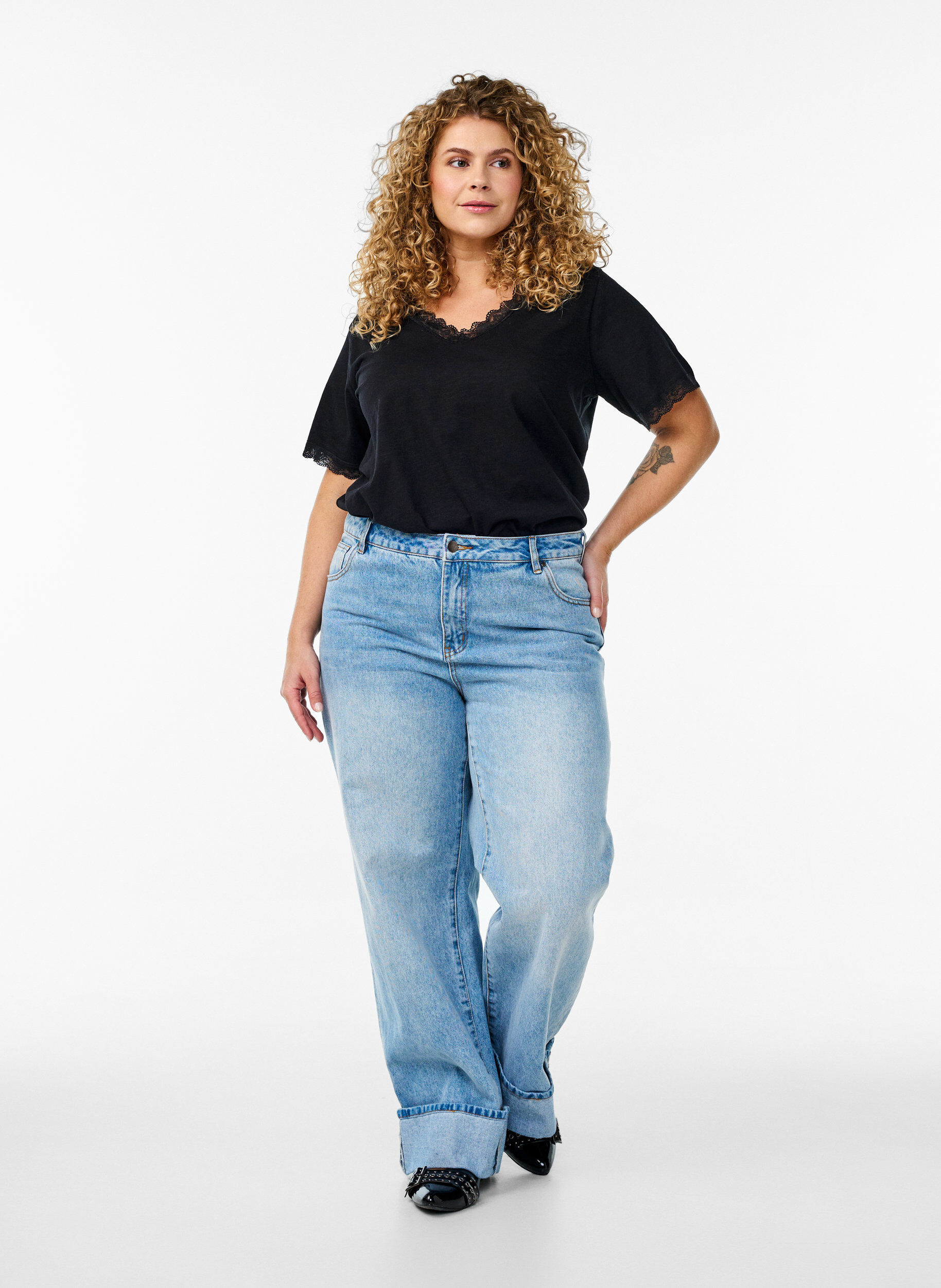 Zizzi T-shirt med spetskant, Svart, Model image number 1