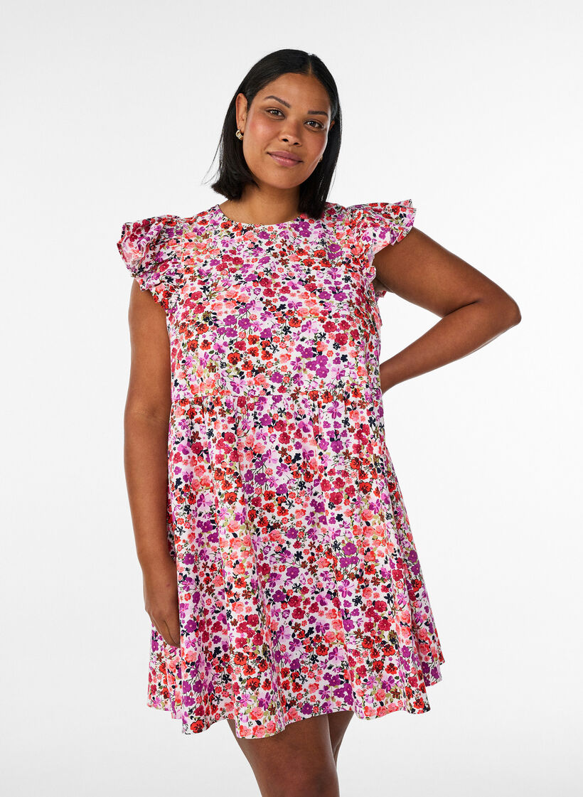 Blommig kl&auml;nning i bomull med volanger och v-ringning, Rosa, Model image number 0
