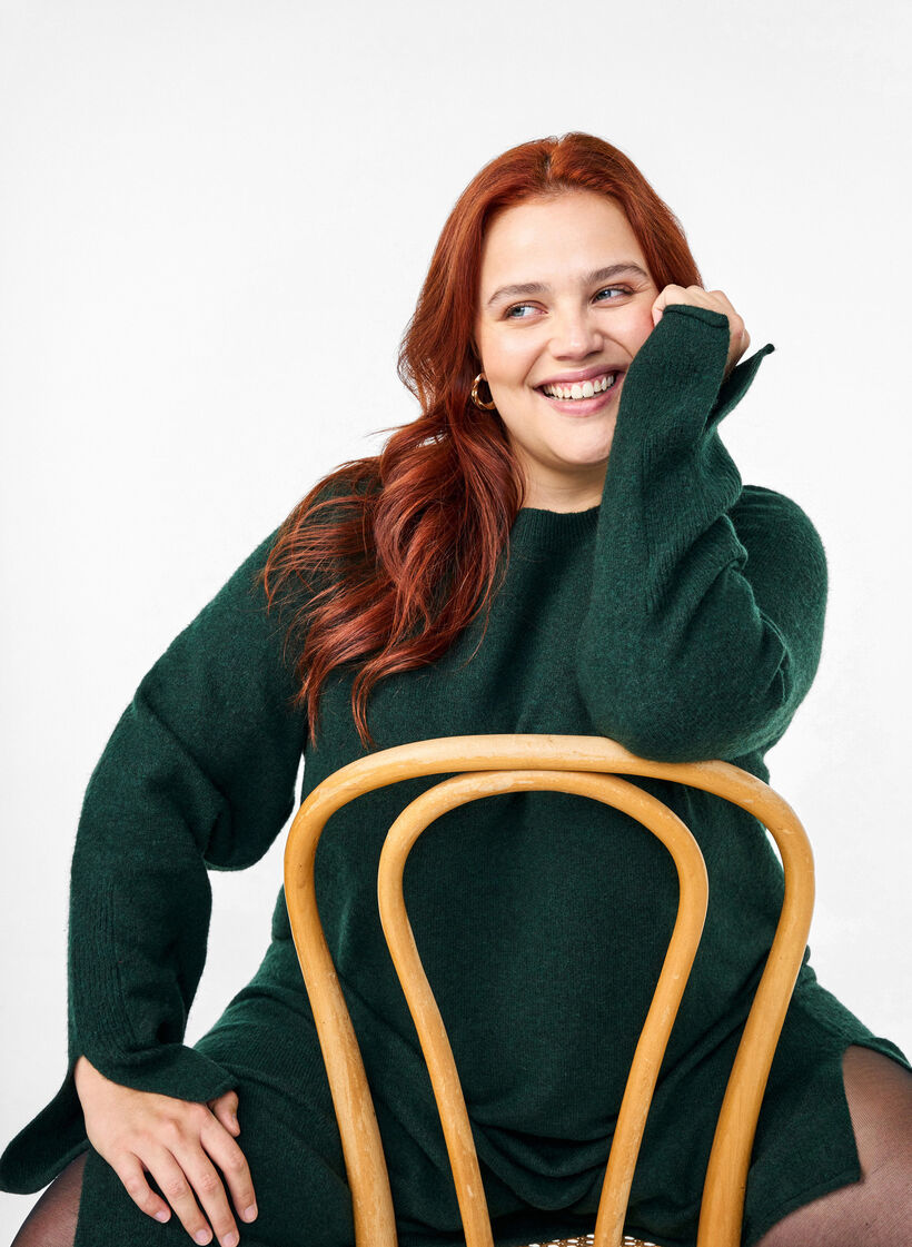 Stickad klänning med rund halsringning och slits, Scarab Mel., Image image number 0