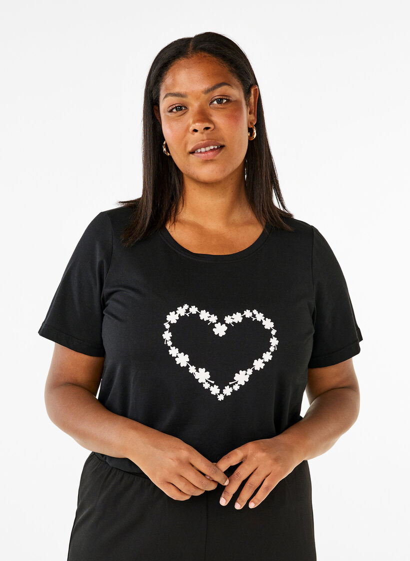 T-shirt från FLASH med tryck, Black Flower Heart , Model image number 0