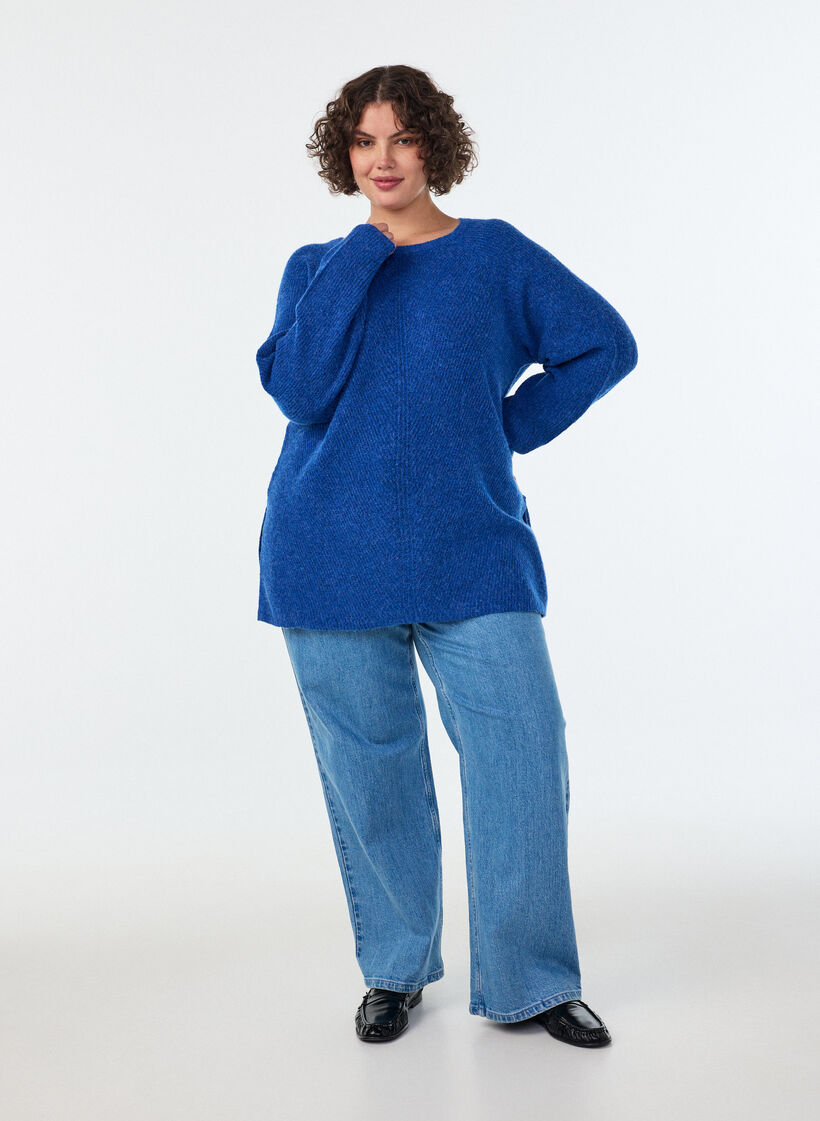 Stickad tr&ouml;ja med diagonalt m&ouml;nster och raglan&auml;rmar, Bl&aring;, Model image number 1