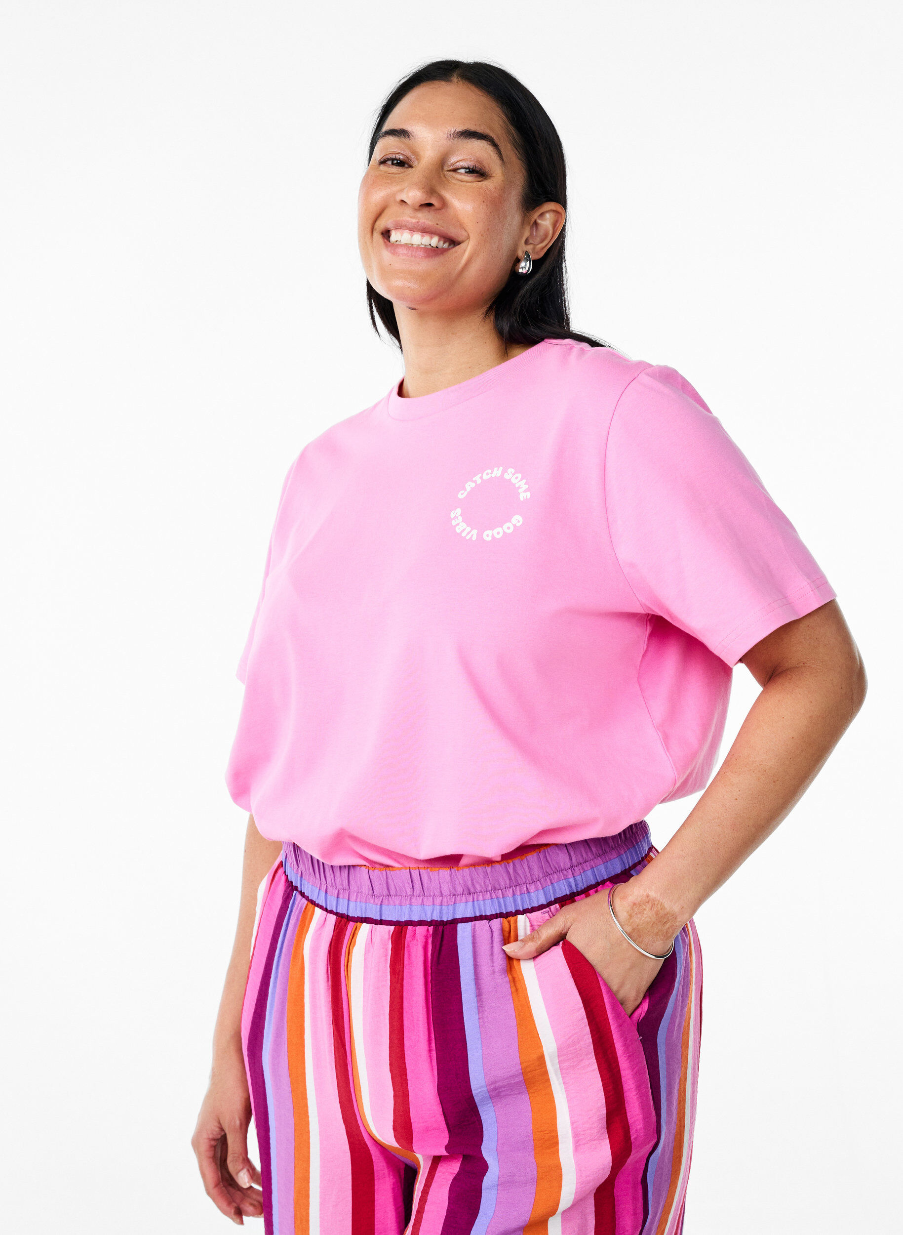 ZizziT-shirt i ekologisk bomull med textmotiv, Rosa, Model image number 2