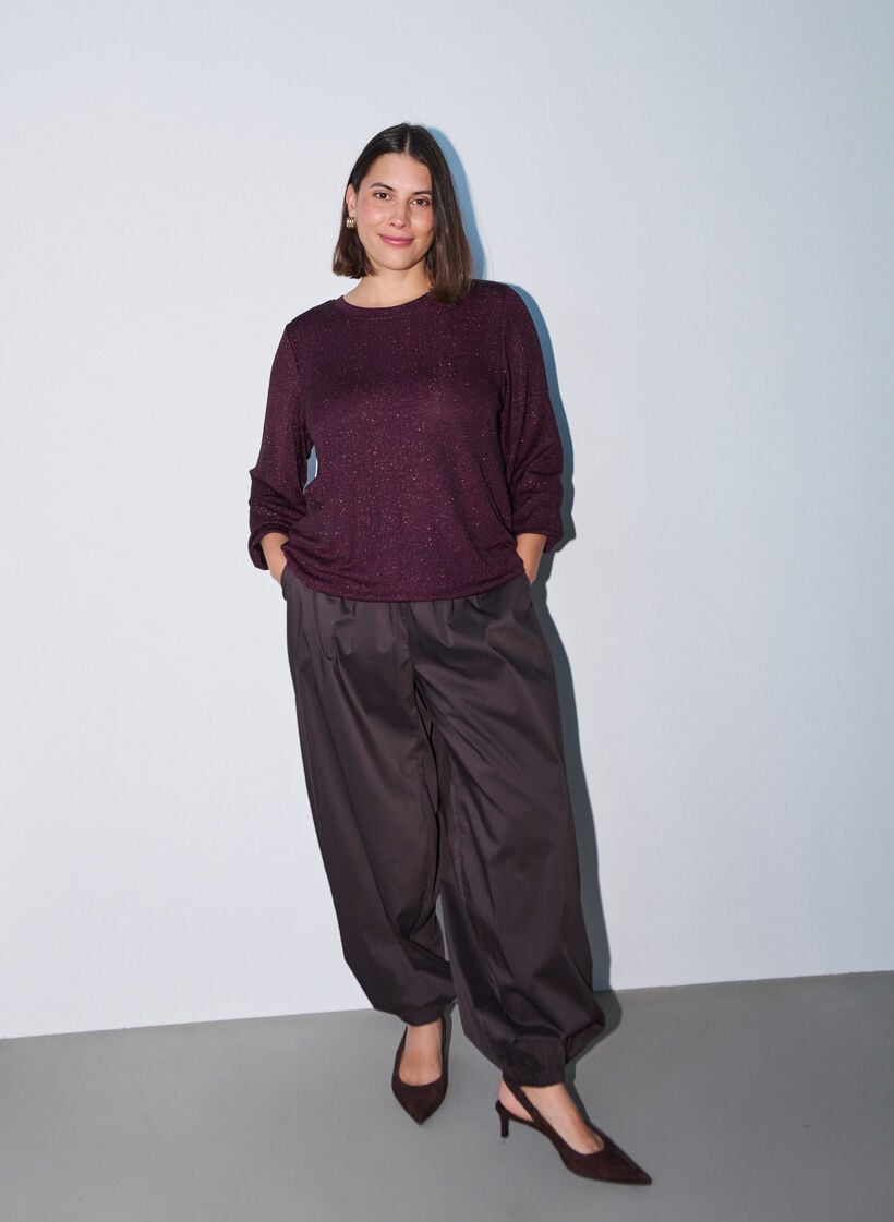 Blus med vertikal struktur och glittertr&aring;d, R&ouml;d, Model image number 1