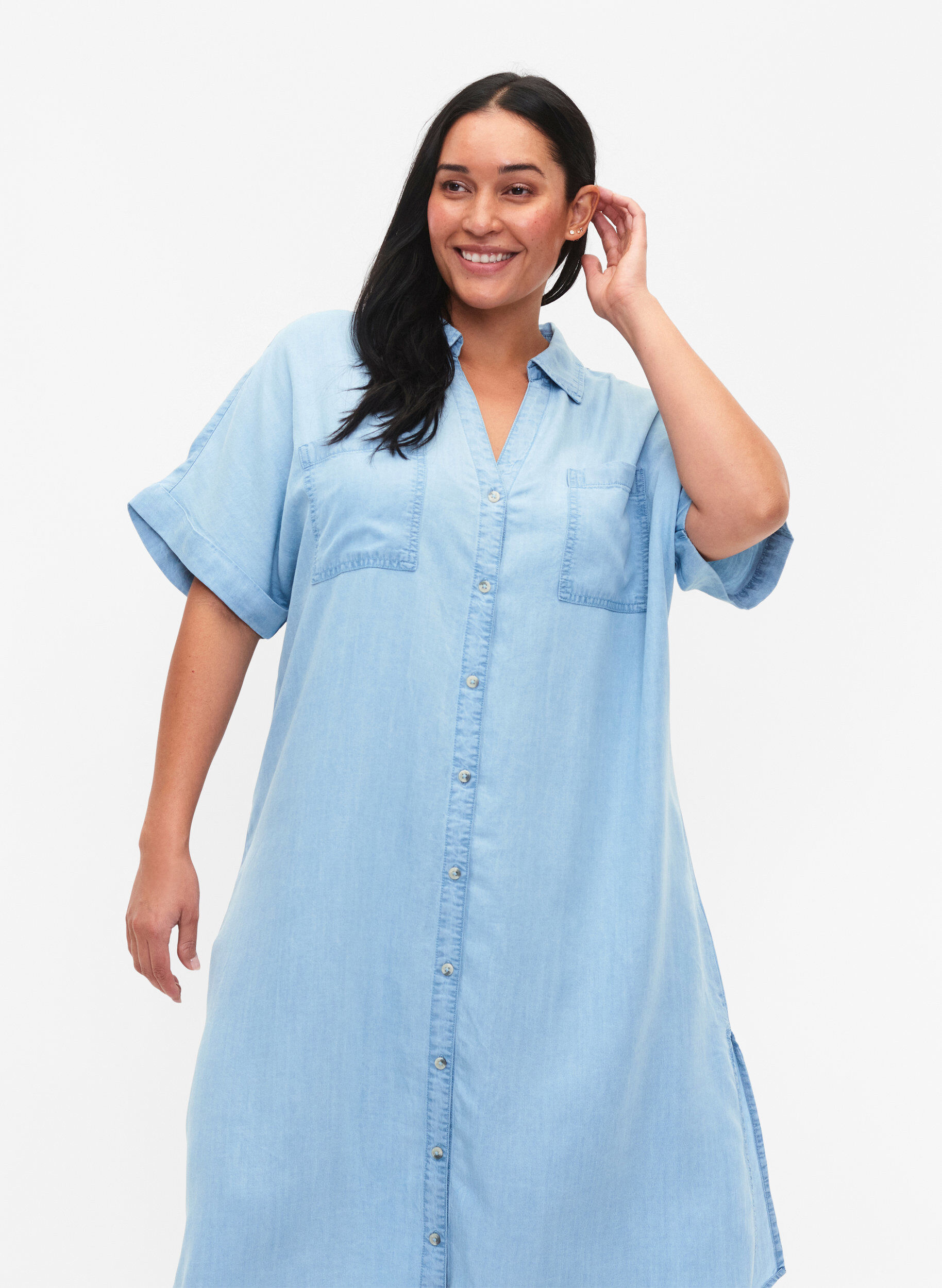 Zizzi Kort&auml;rmad skjortkl&auml;nning i lyocell (TENCEL&trade;), Light blue denim, Model image number 2