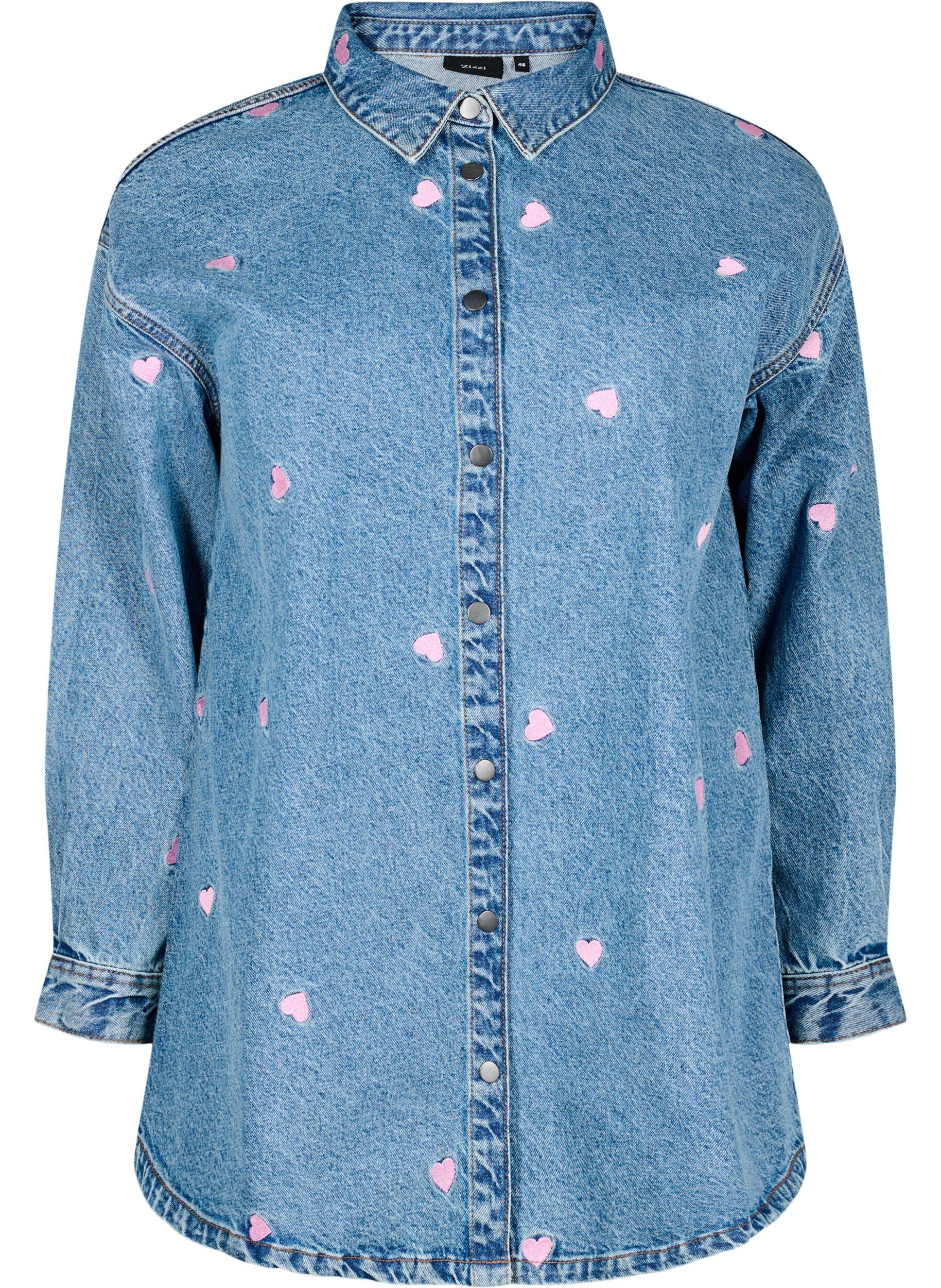 Zizzi L&ouml;s jeansskjorta med broderade hj&auml;rtan, Light Blue Heart, Packshot image number 0