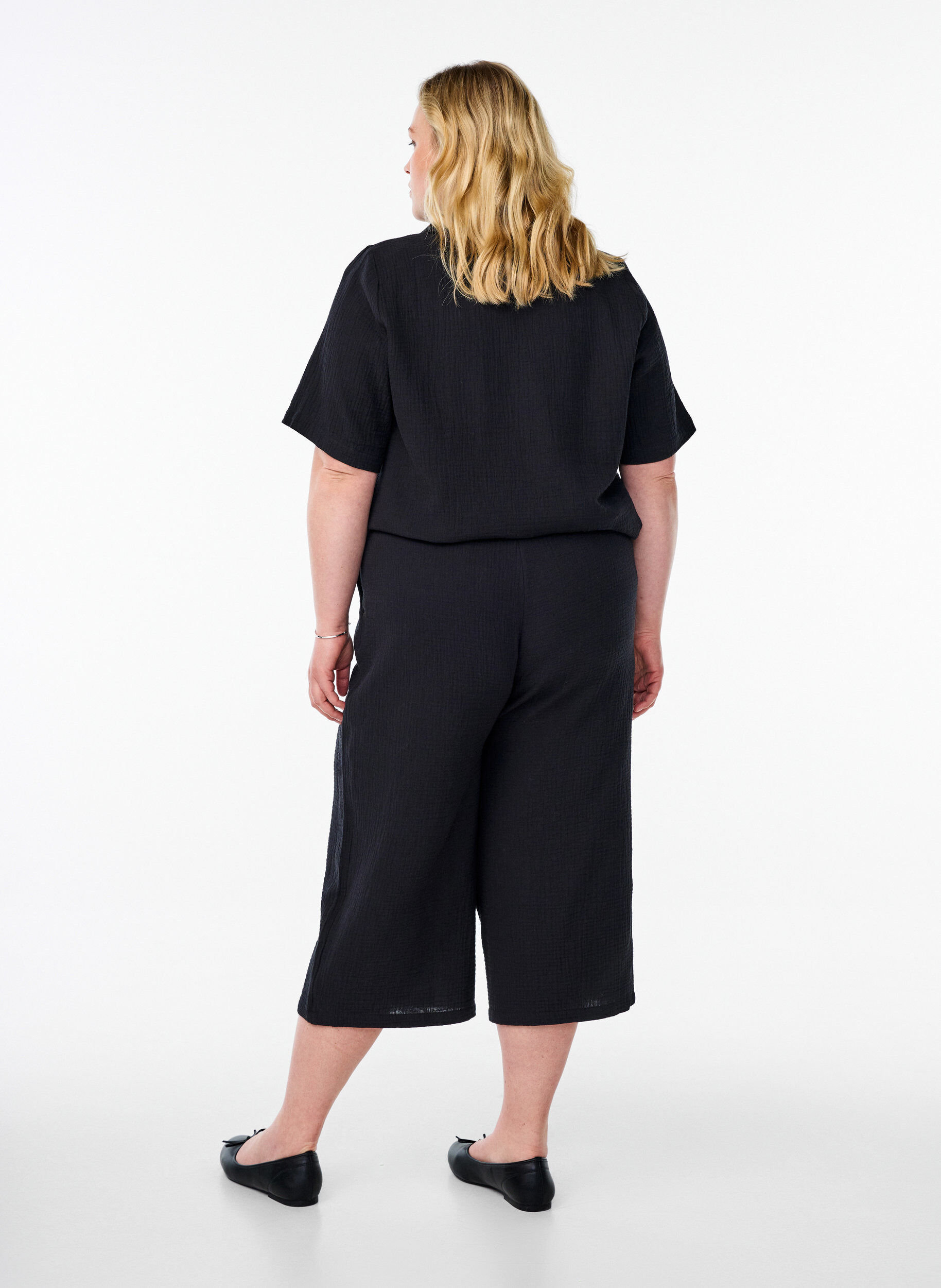 Zizzi Culotte-byxor med h&ouml;g midja, Svart, Model image number 1