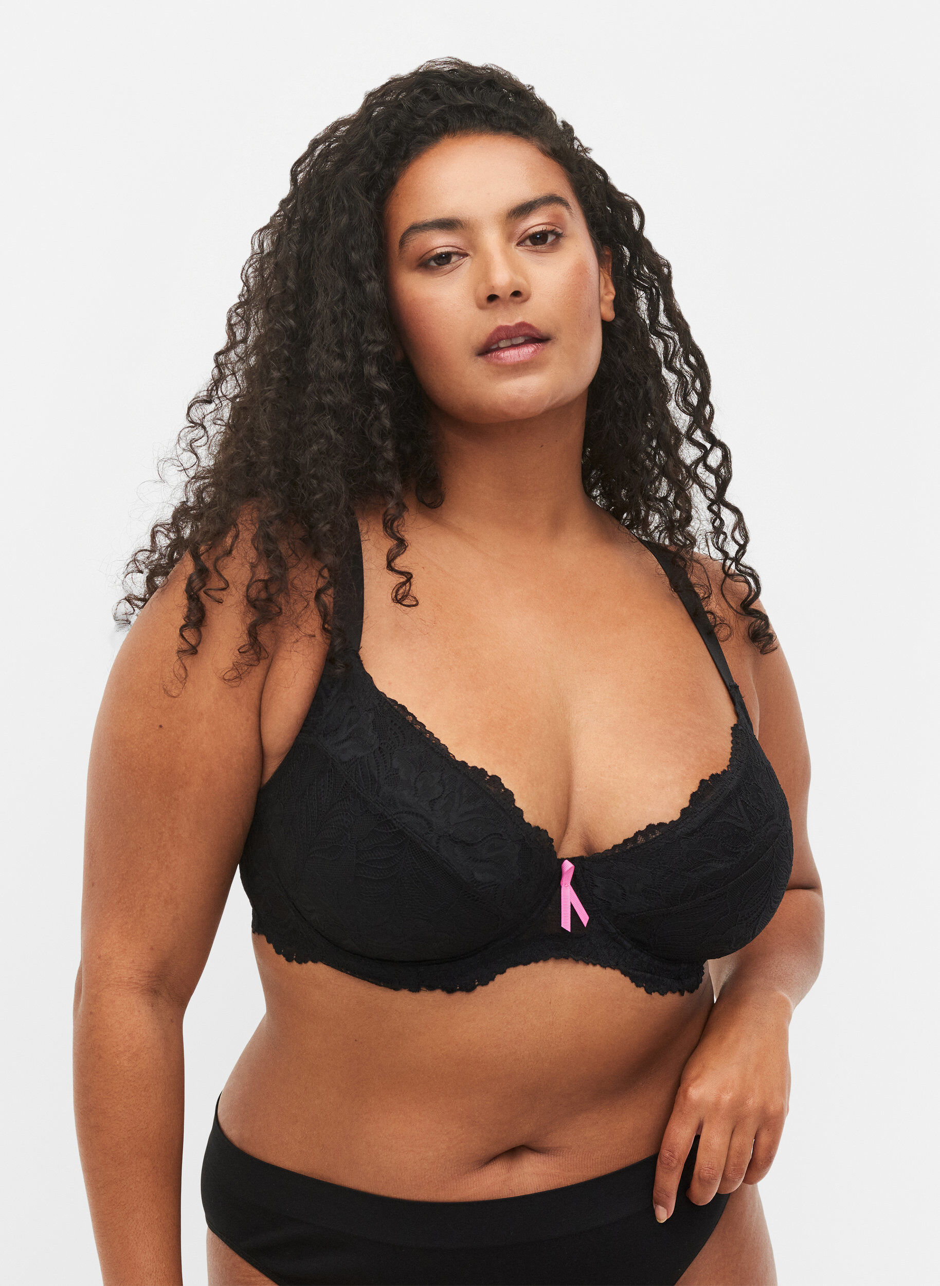 Zizzi Support the breasts &ndash; bygel-bh f&ouml;r br&ouml;stprotes, Black, Model image number 0