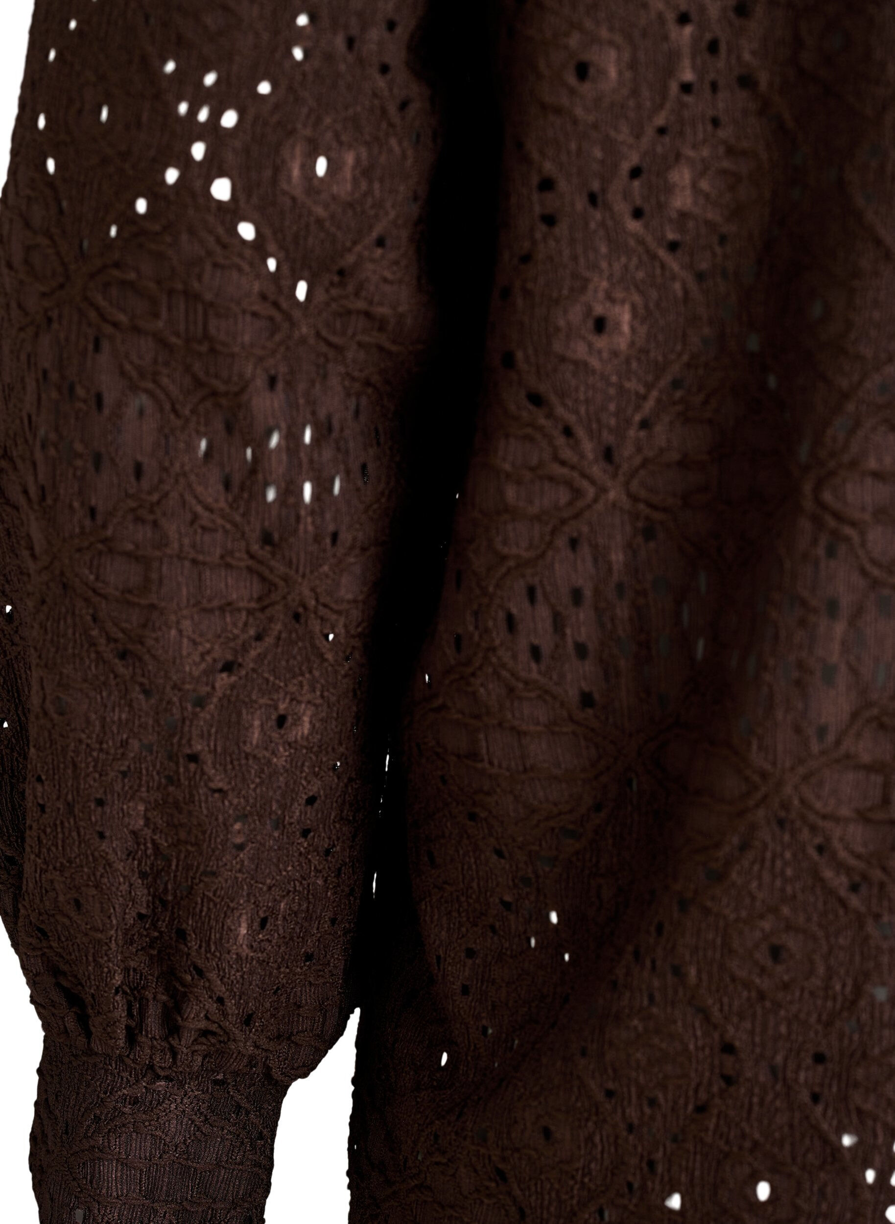 Zizzi L&aring;ng&auml;rmad blus med h&aring;lbroderi, Brun, Packshot image number 3