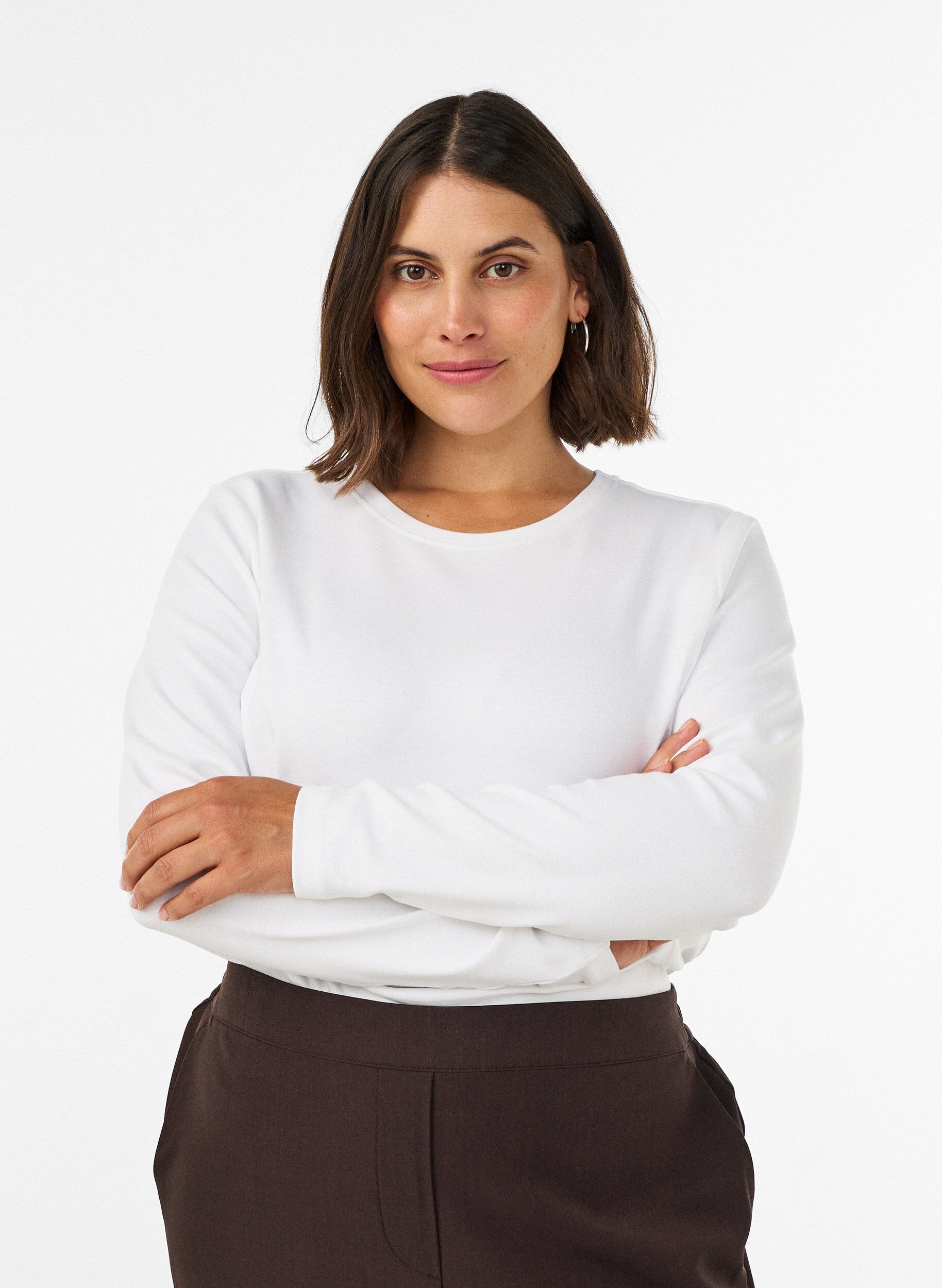 ZizziL&aring;ng&auml;rmad bas-T-shirt med rund hals, Vit, Model image number 0