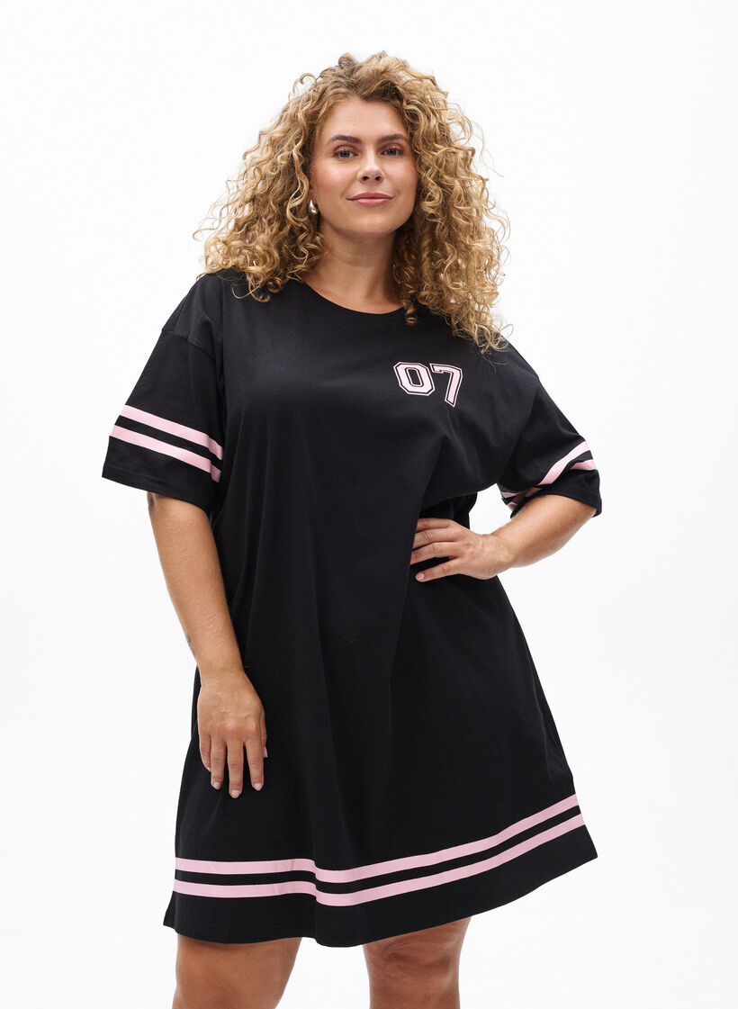 Kort t-shirtkl&auml;nning med sportiga detaljer, Svart, Model image number 0