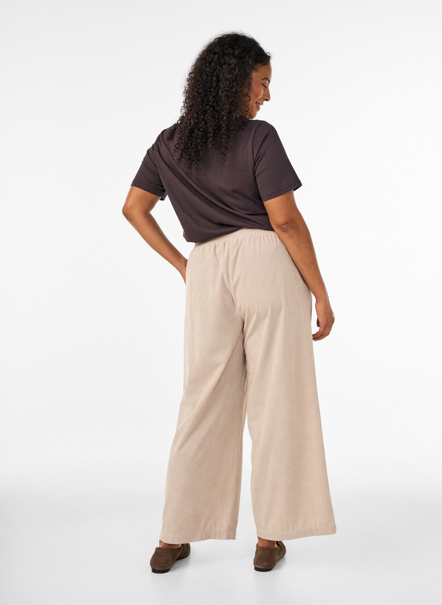 ZizziManchesterbyxor med vida ben och h&ouml;g midja, Beige, Model image number 1