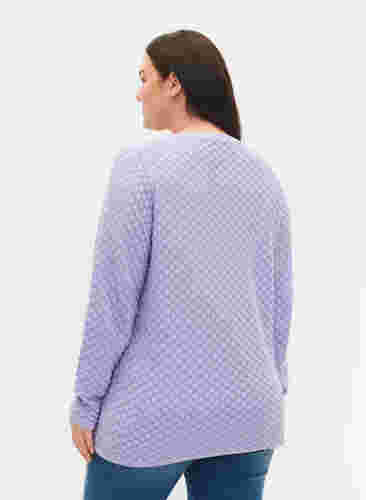 Stickad tröja med mönster och v-ringad hals, Lavender, Model image number 1