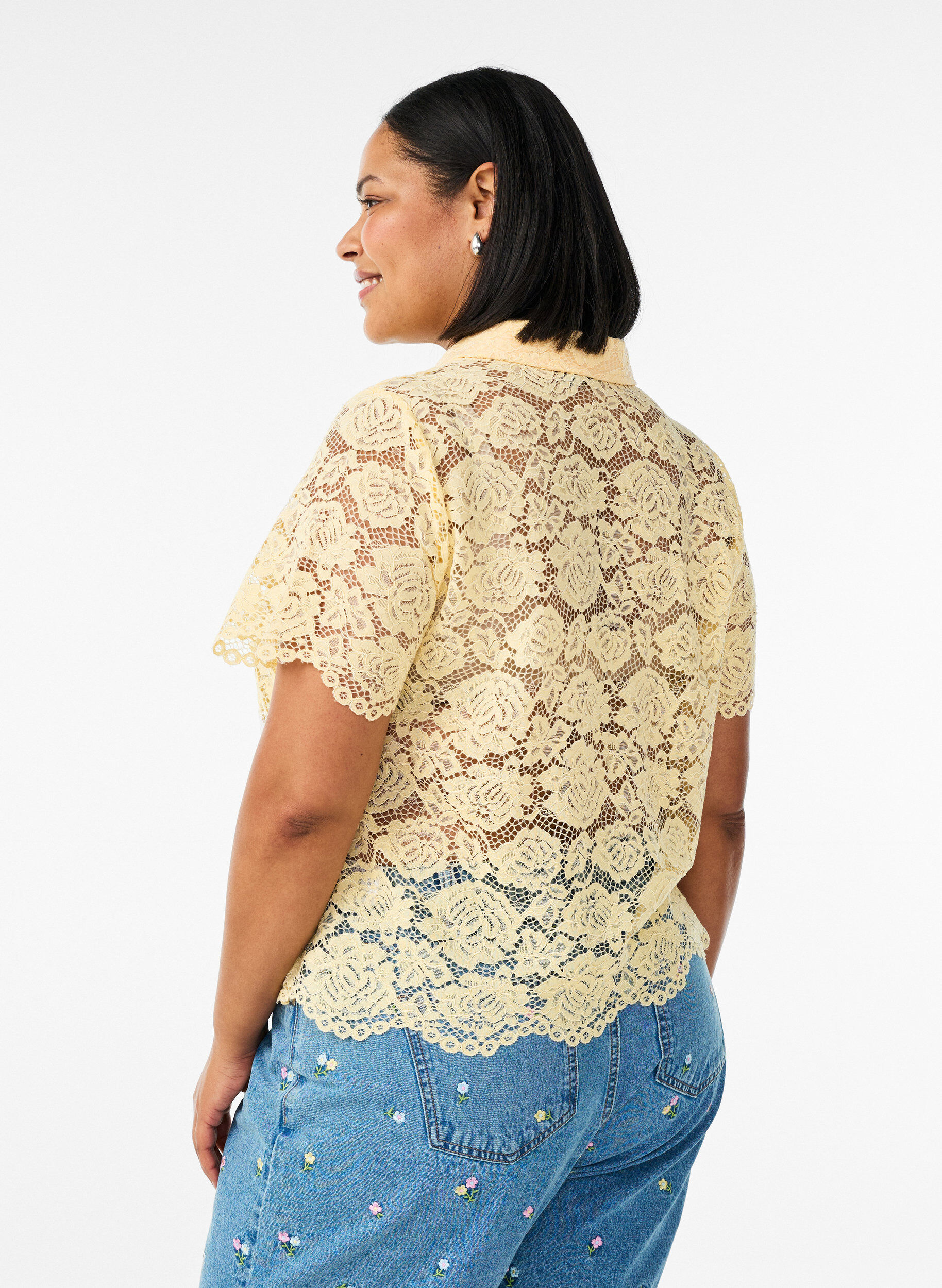 ZizziSpetsskjortsblus med p&auml;rlknappar, Gul, Model image number 2