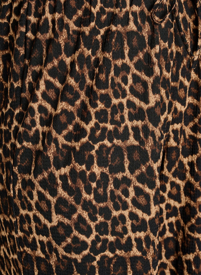 Byxor med vida ben i ett l&auml;tt tyg med textur, Svart, Packshot image number 2