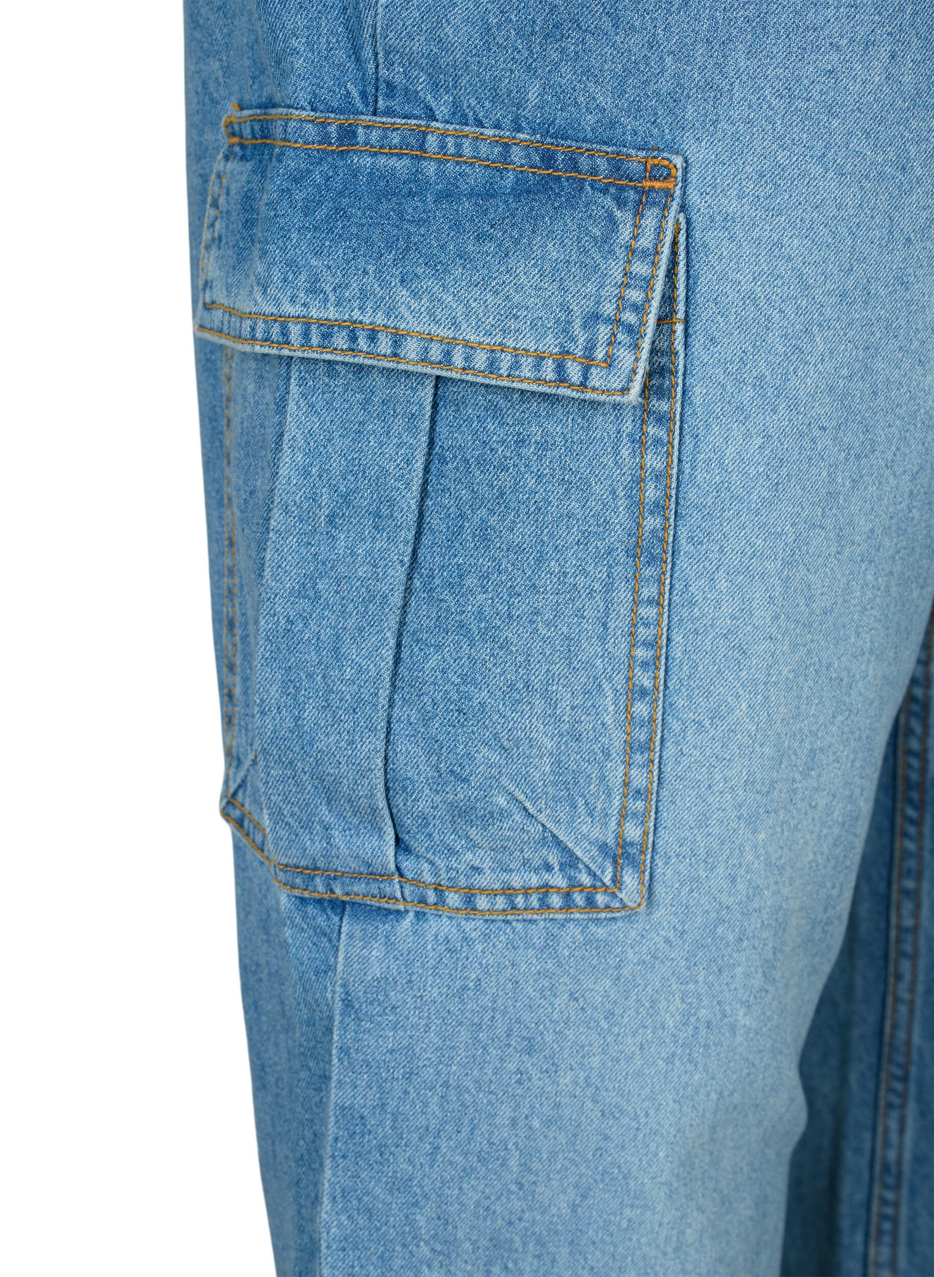 Zizzi L&ouml;st sittande jeans med cargo-fickor, Light blue, Packshot image number 3
