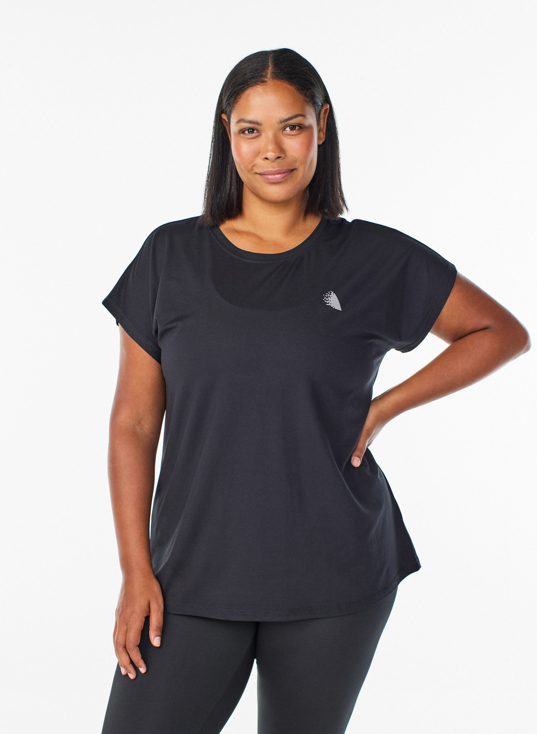 Enf&auml;rgad tr&auml;nings-T-shirt, Svart, Model